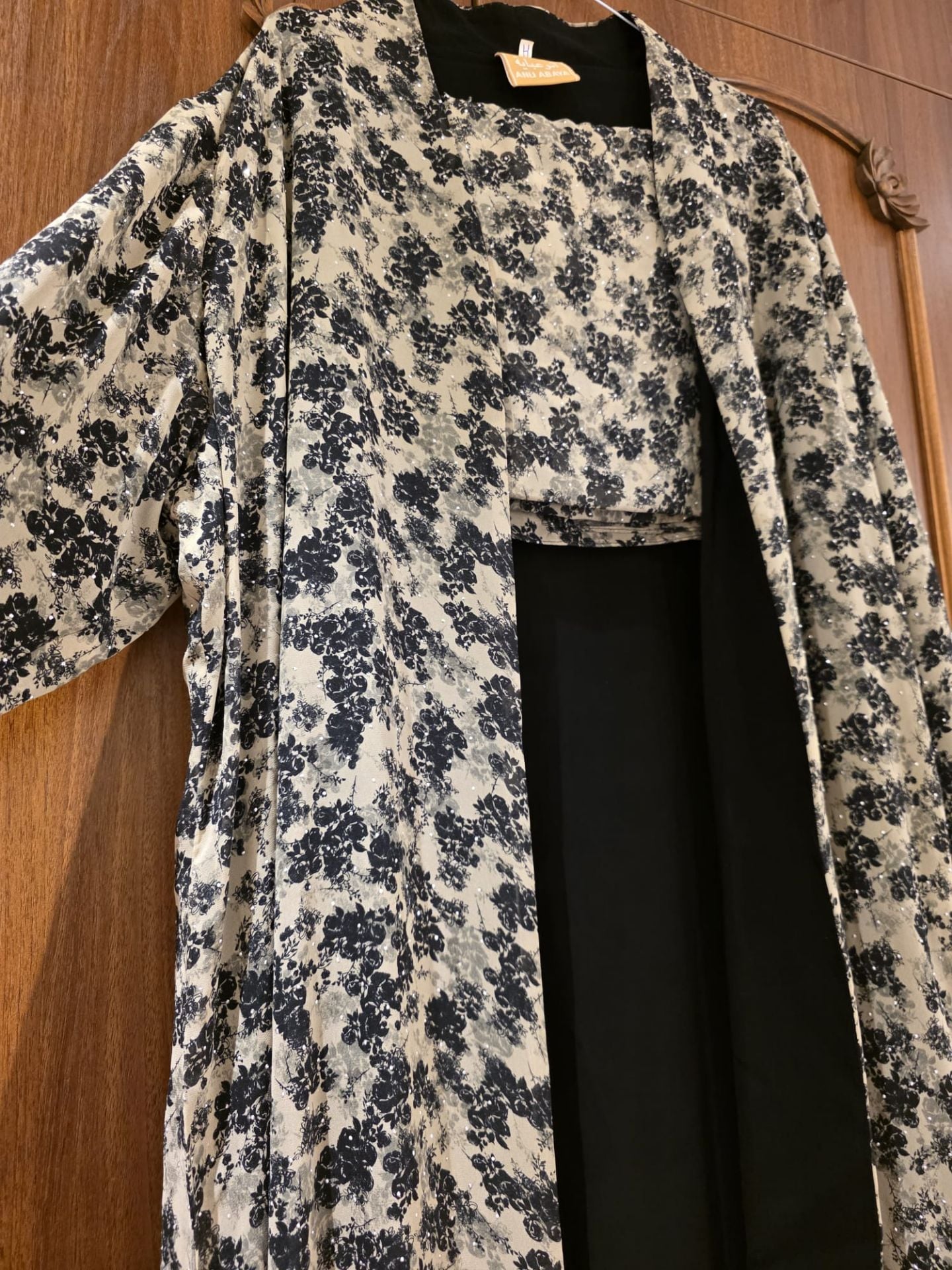 Brand new abayas for sale. Size 58 - Image 10