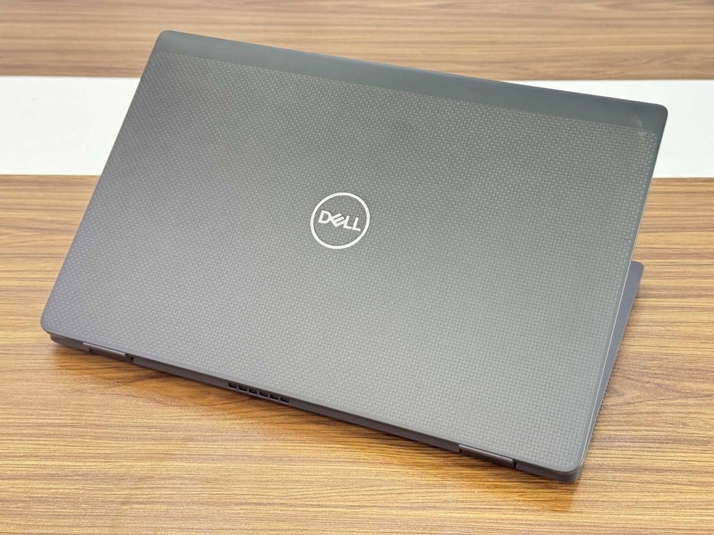 Dell Latitude 7420 14" Core i7-11th Gen, 16GB RAM, 512GB SSD, Win 11) - Image 4