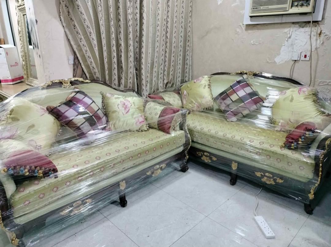 Qatar Airways furniture  - Image 10