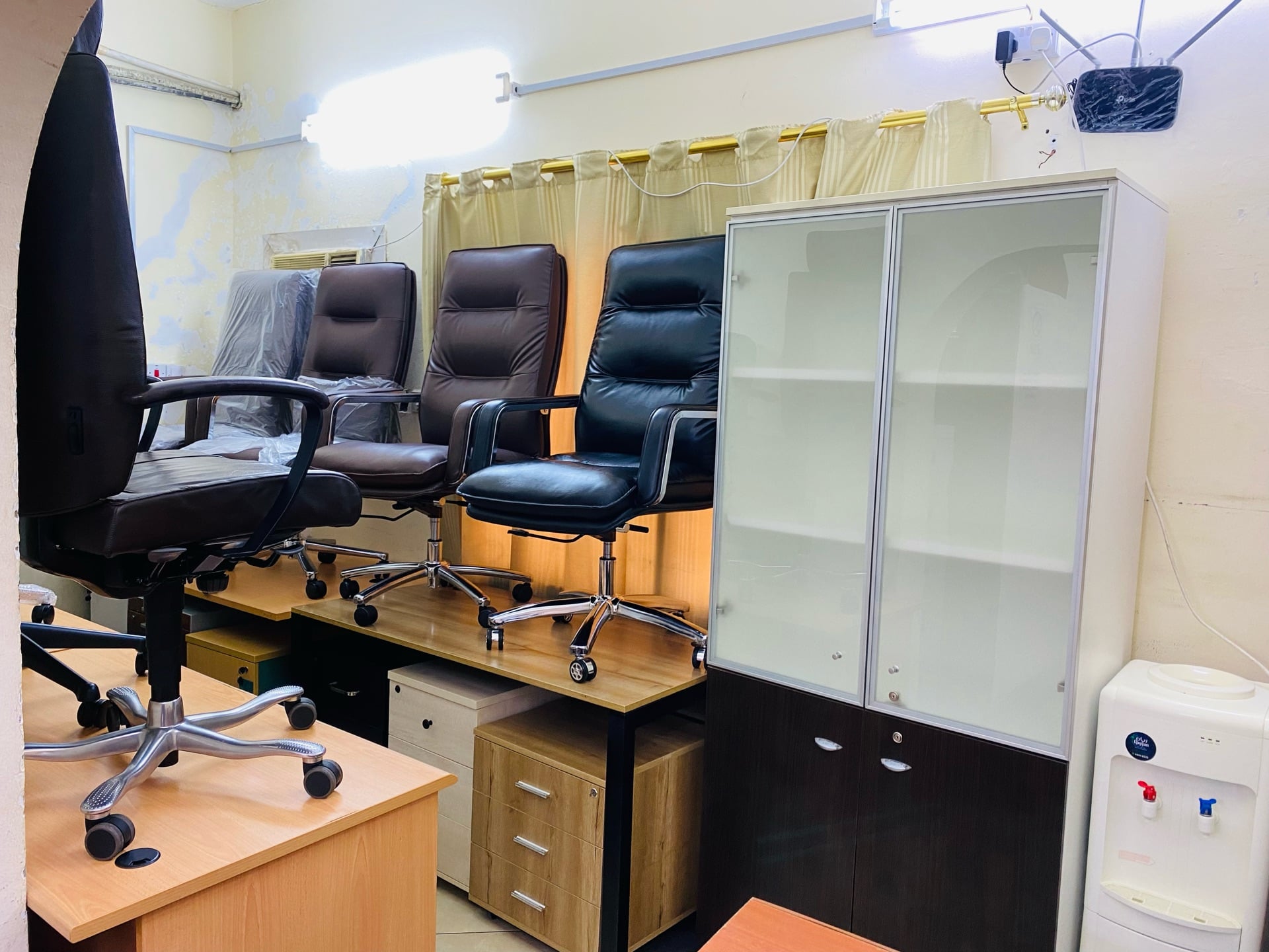 Used office furniture-74456895 - Image 3
