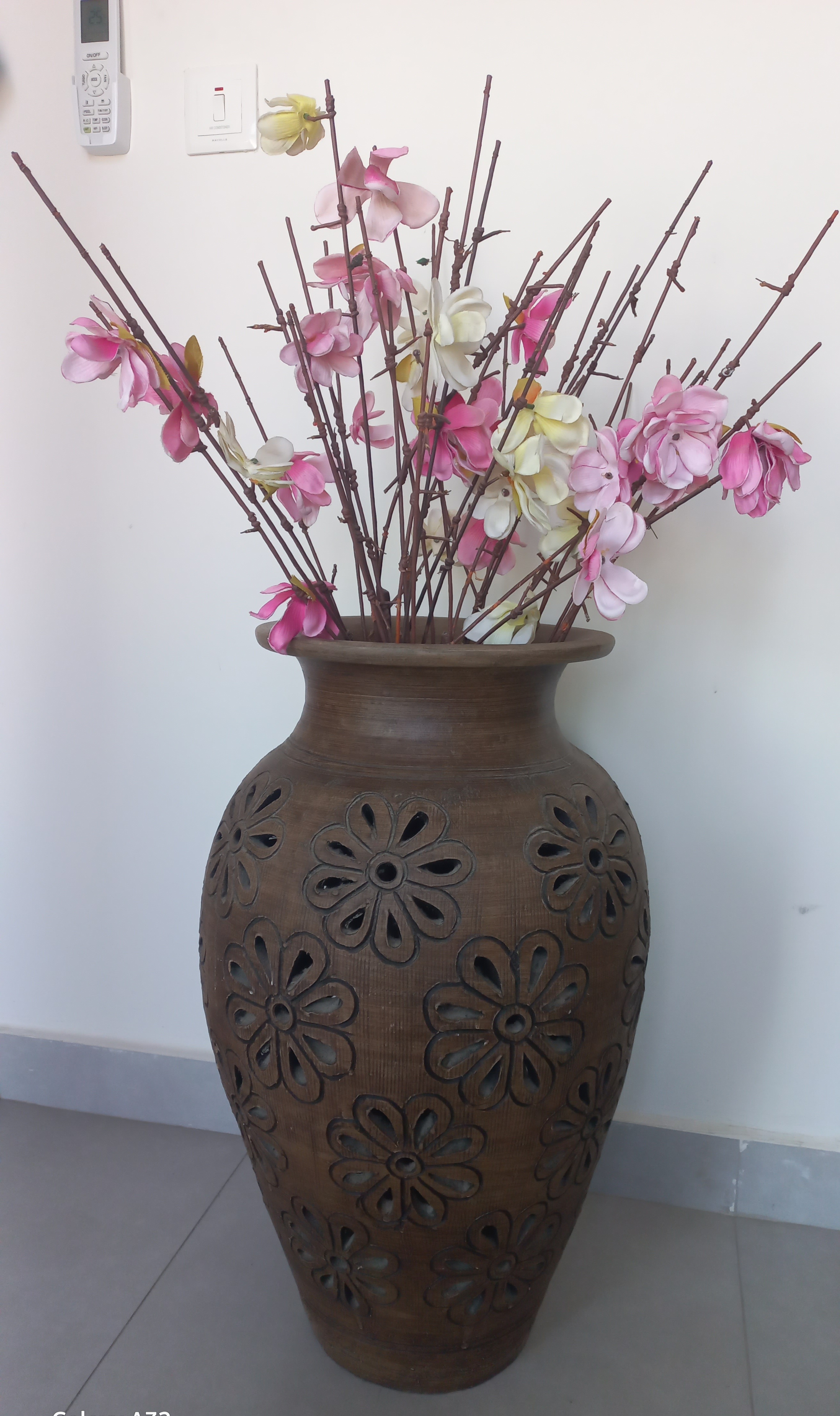 Hand crafted brown ceramic vase - Image 7
