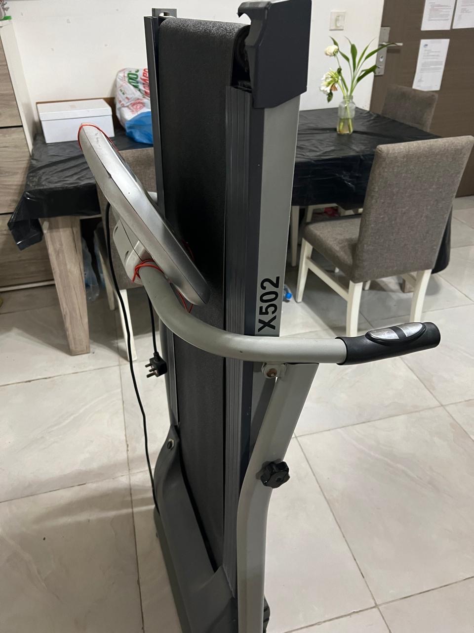 جهاز المشي القابل للطي X502 - مستعمل - حالة جيدة - Image 6