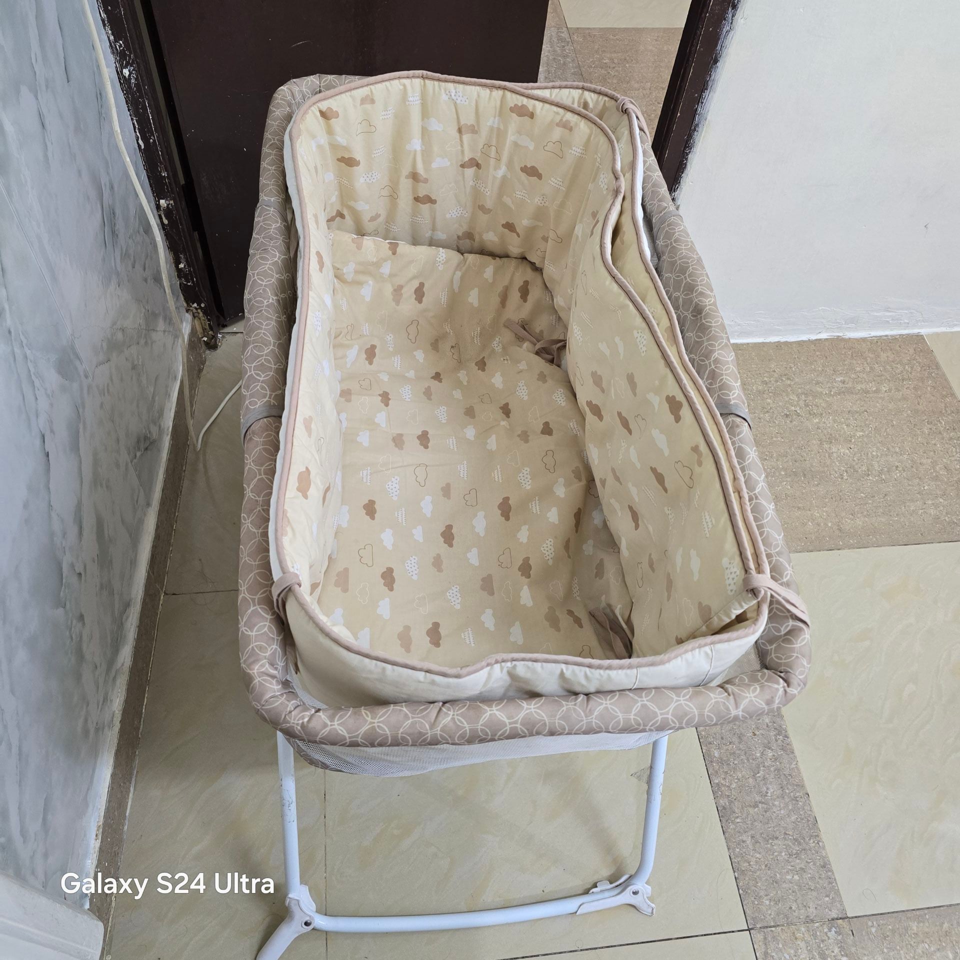 Baby crib - Image 4