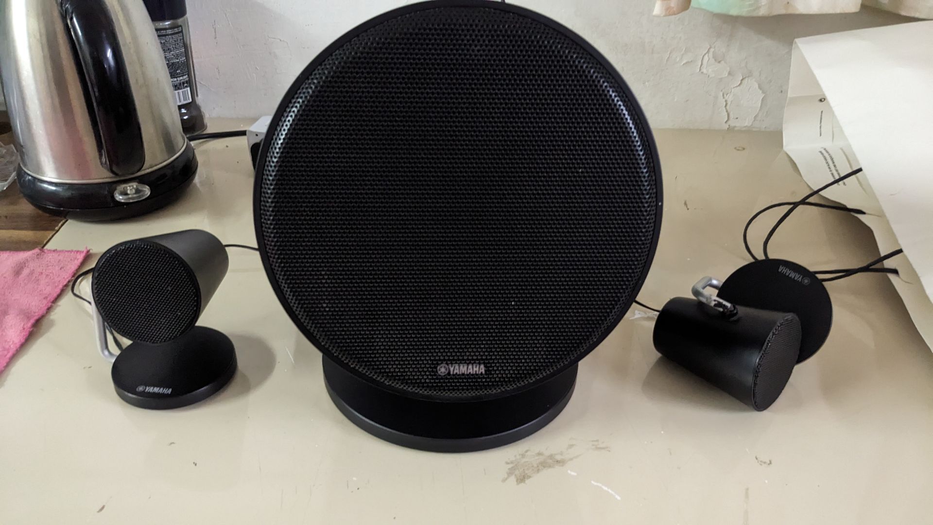 Yamaha 2.1 bluetooth speaker - Image 1