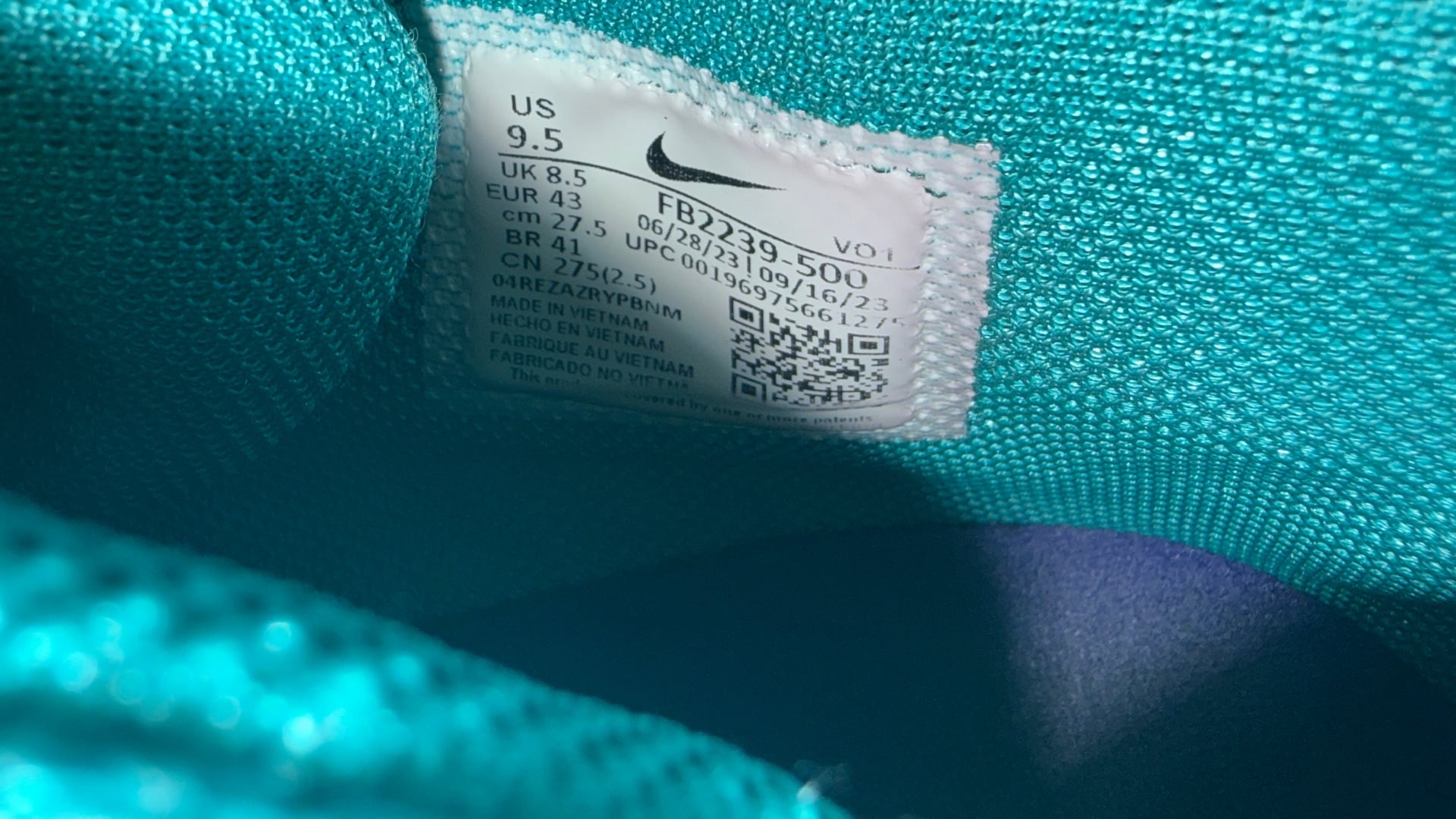Nike Lebron Witness 8 - Size EU43/US9.5 -  Good Condition - Image 3