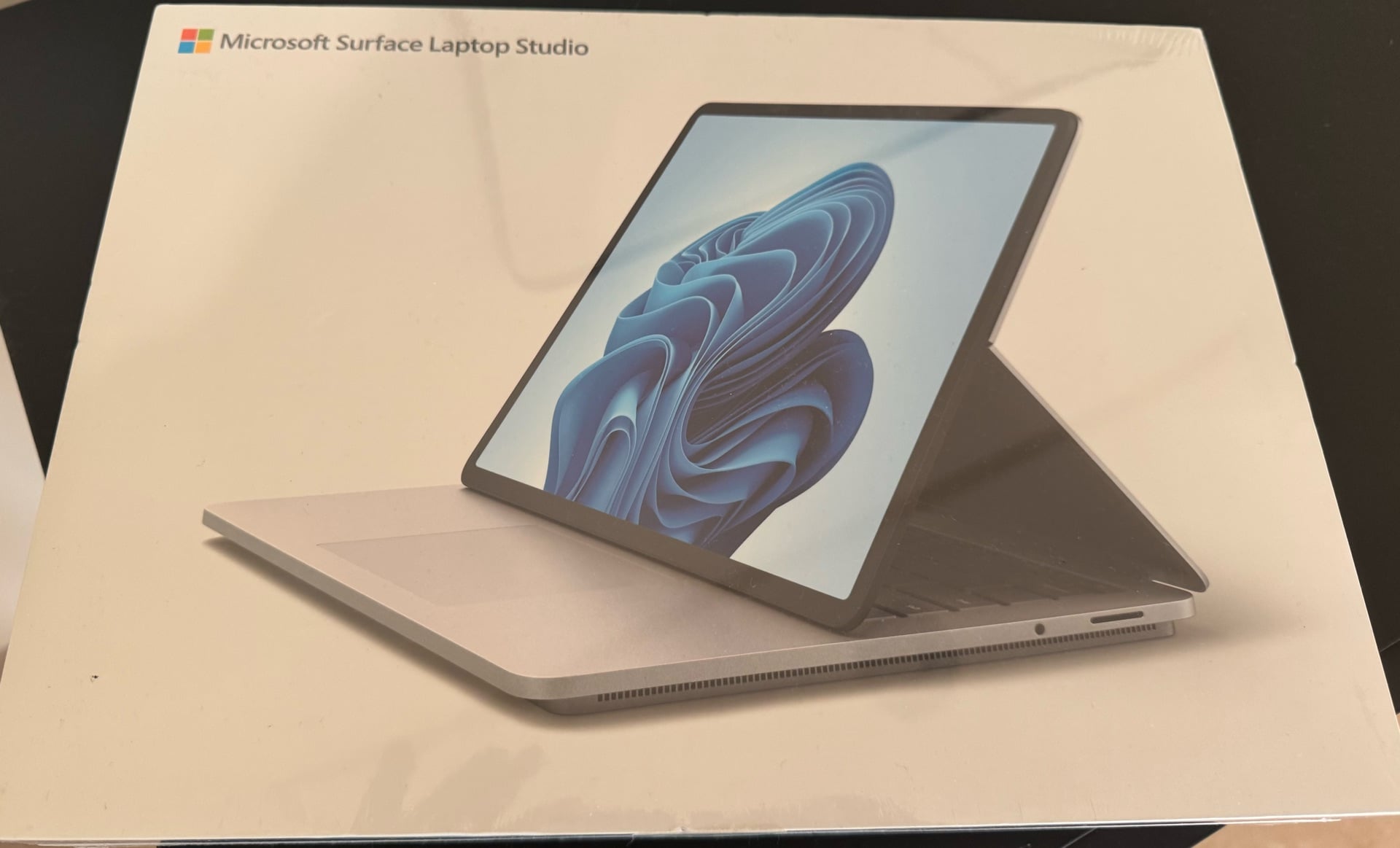Microsoft Surface Laptop Studio (NVIDIA GEFORCE RTX) - Image 3