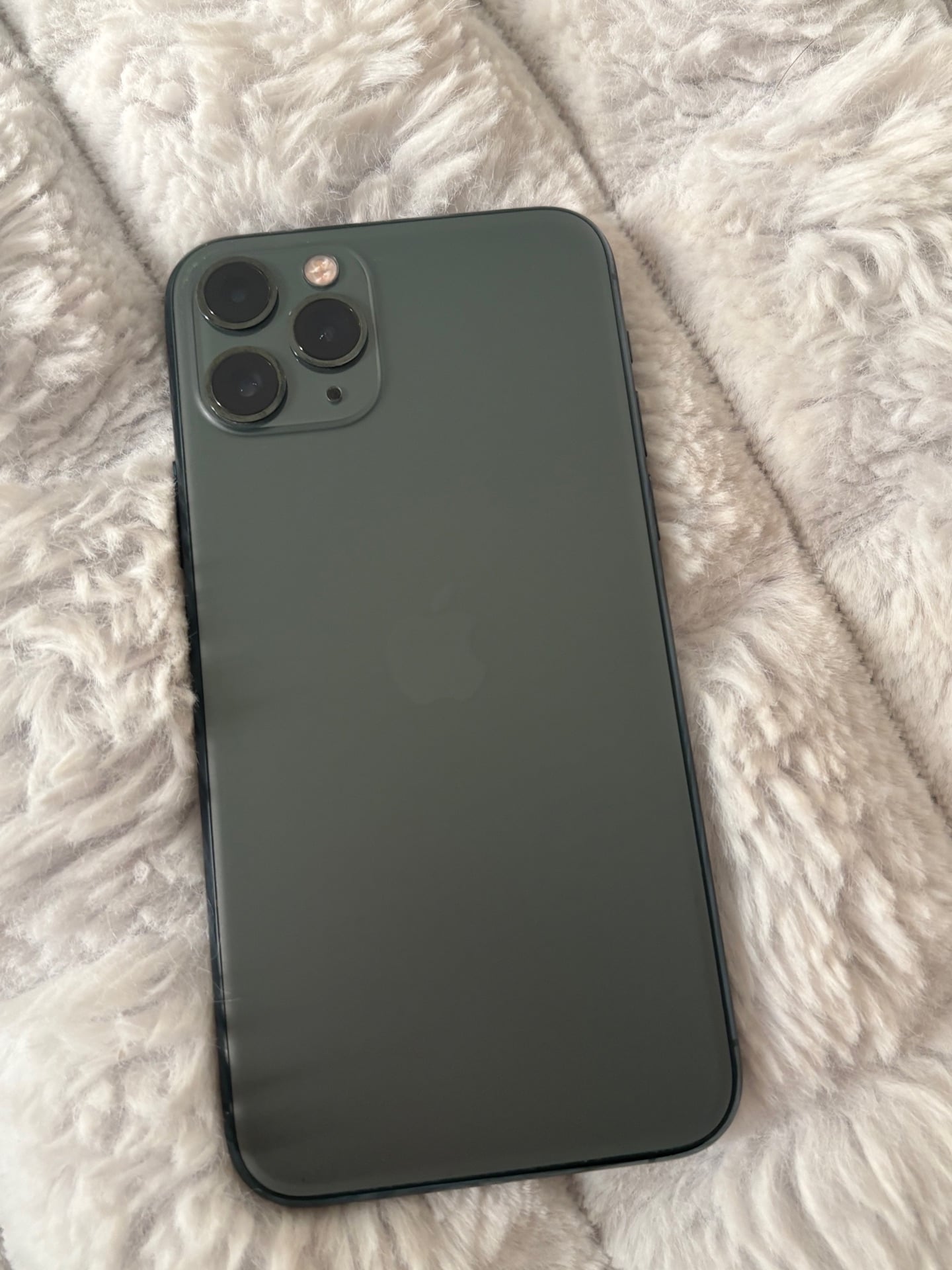 Apple iPhone 11 Pro Gray with 256MB Storage - Image 3