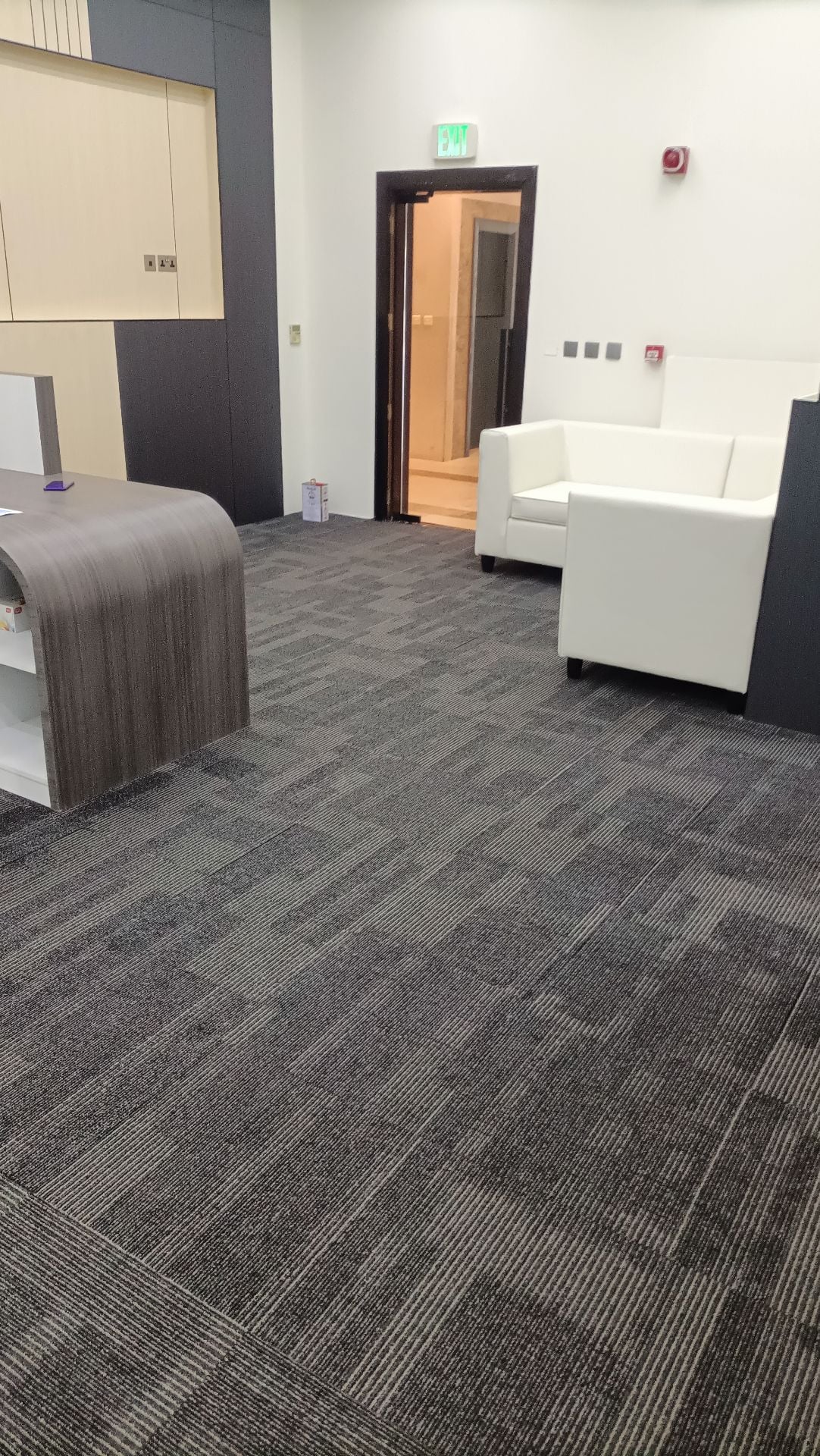 Office tiles carpet  - Image 2