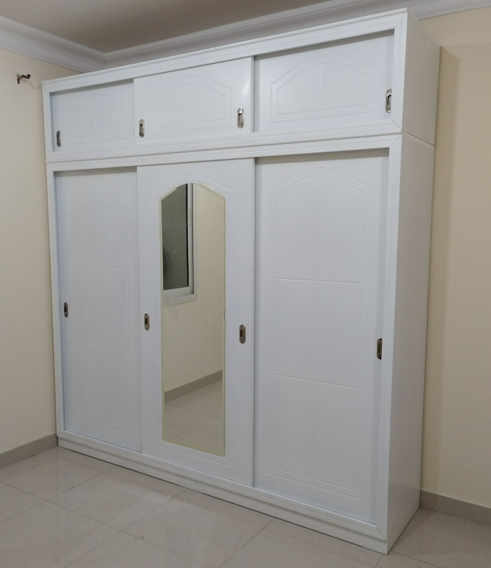 6 door big cupboard and 3 door sliding cupboard selling. 33757438 - Image 1