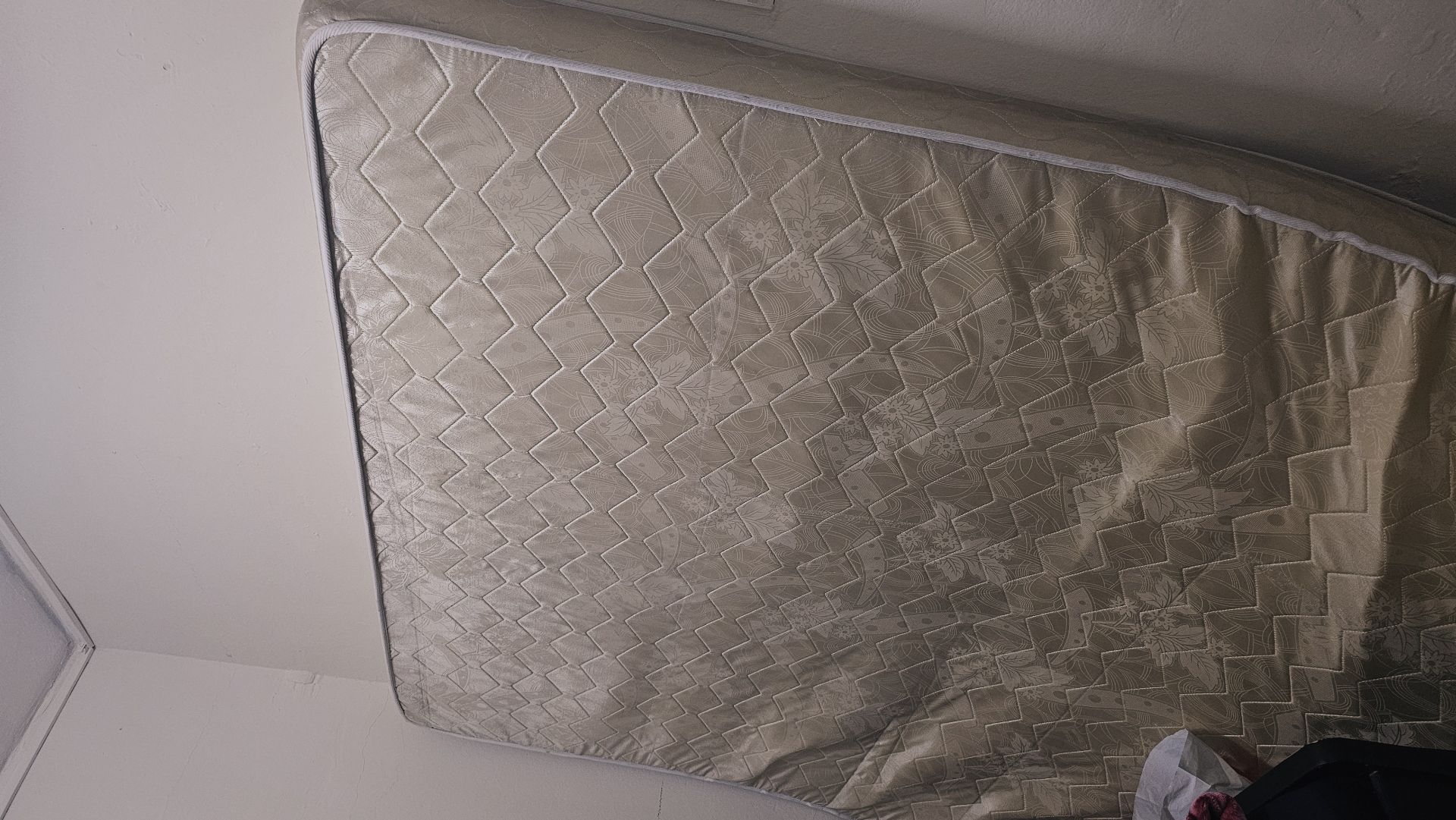King size Mattress - Image 3