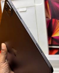 iPad  pro 11inch 2022 - Image 2