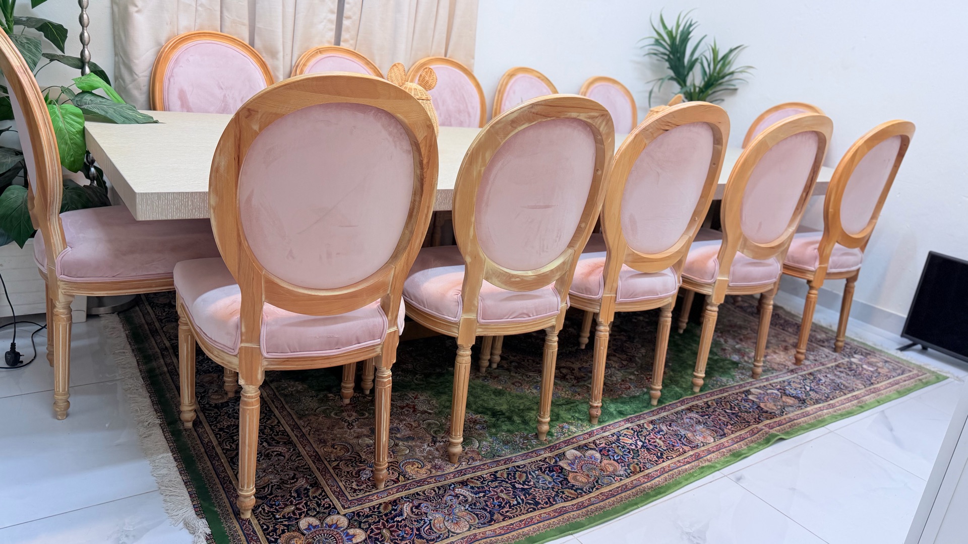 Dining table with 12 chair  - Image 5