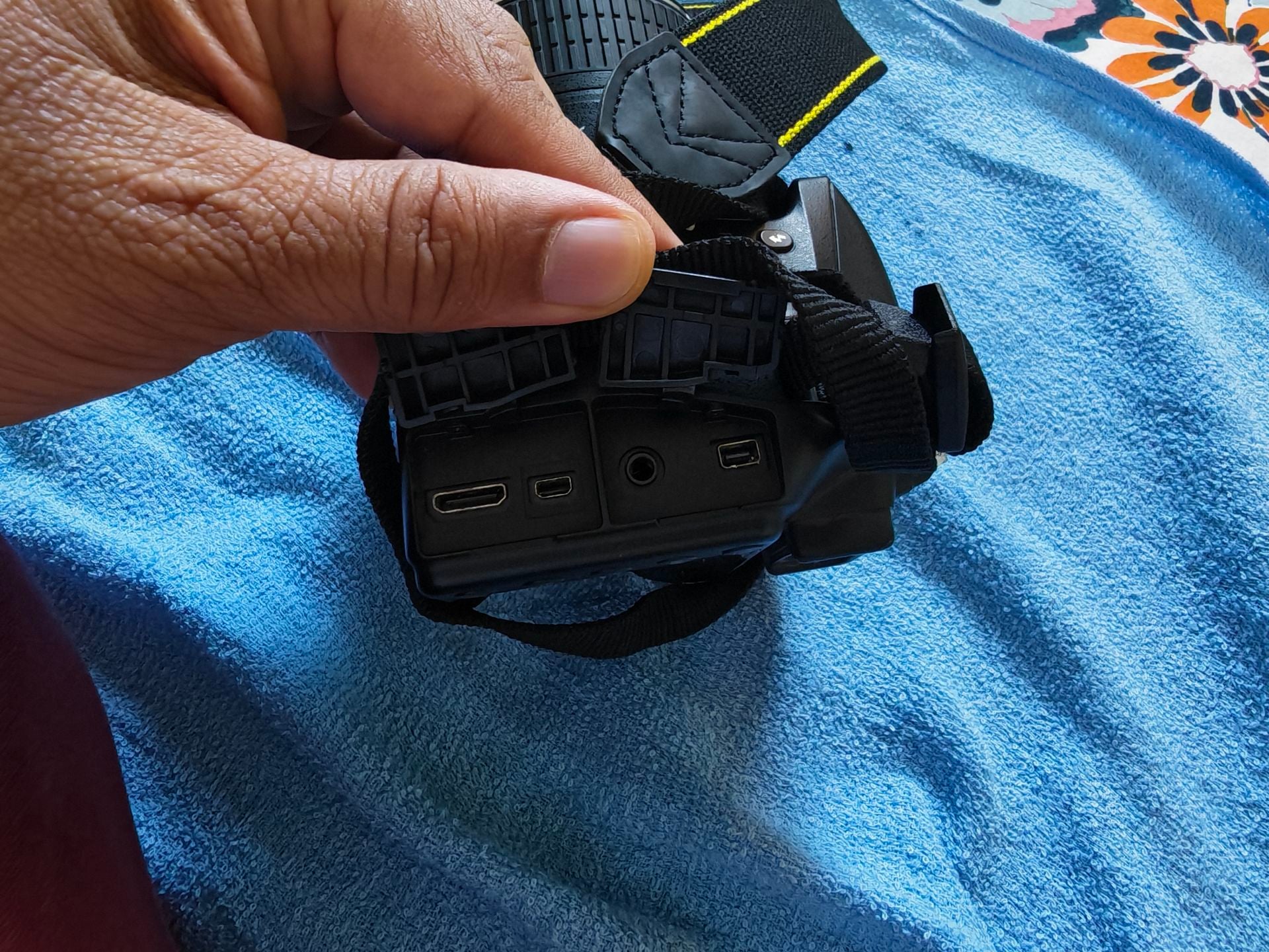 Nikon D3300 digital SLR camera launched in 2014 with Nikon AF-S 18-55 lens - Image 8