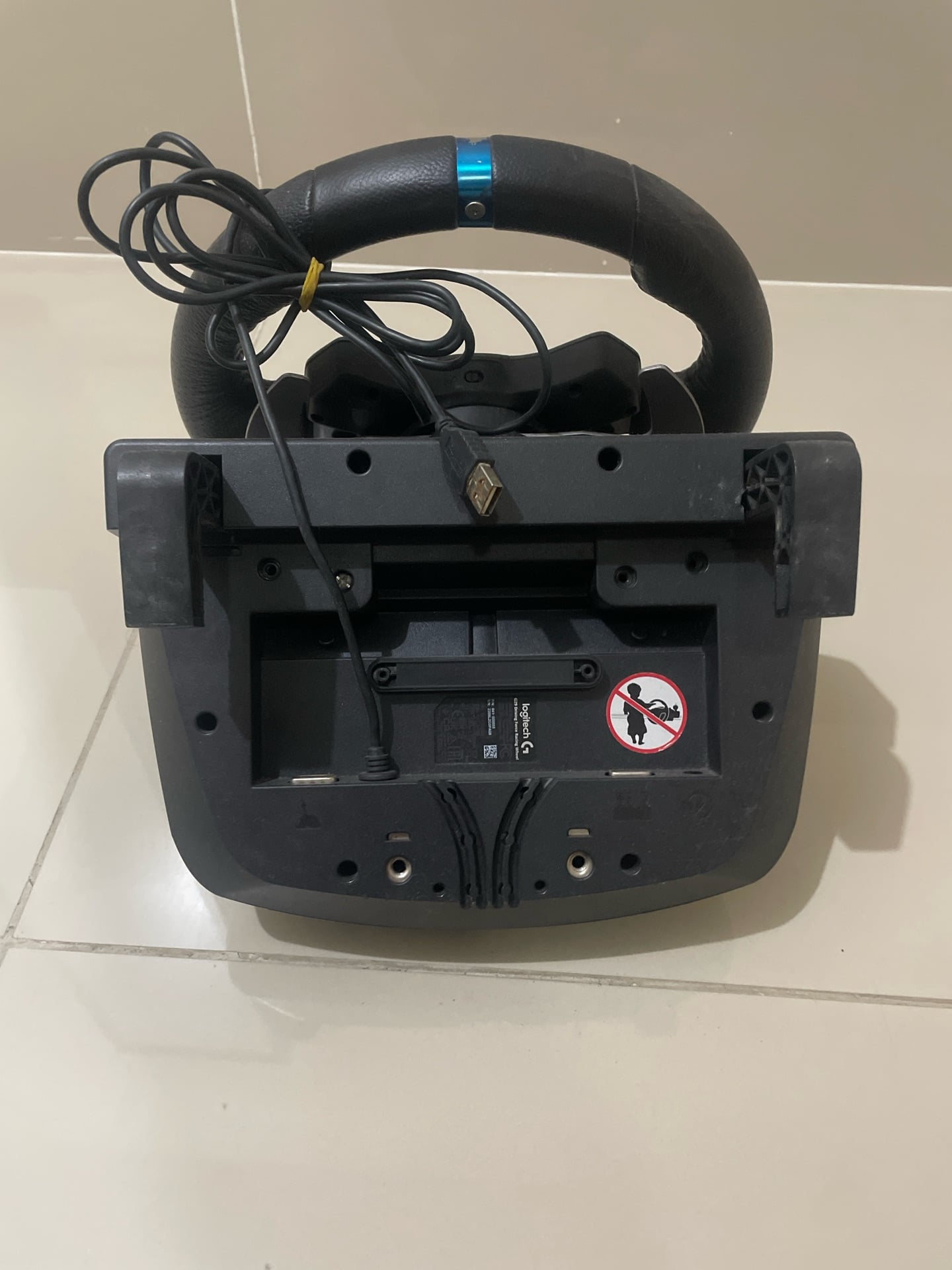 Logitech Steering wheel  - Image 4