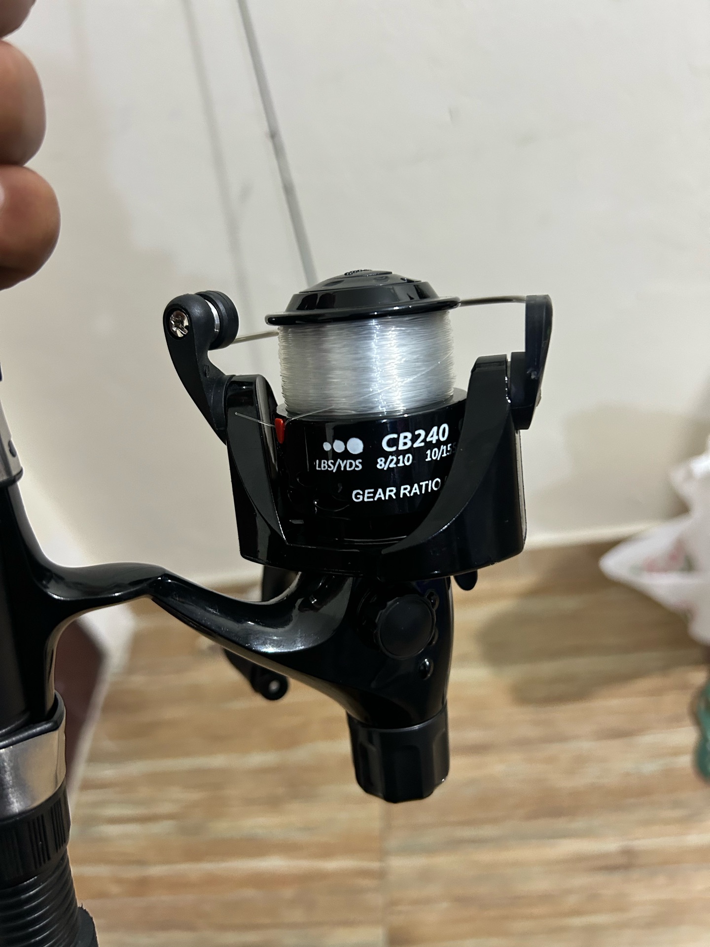 Fishing ultralight 2 rod one reel wth line, negotiable - Image 2