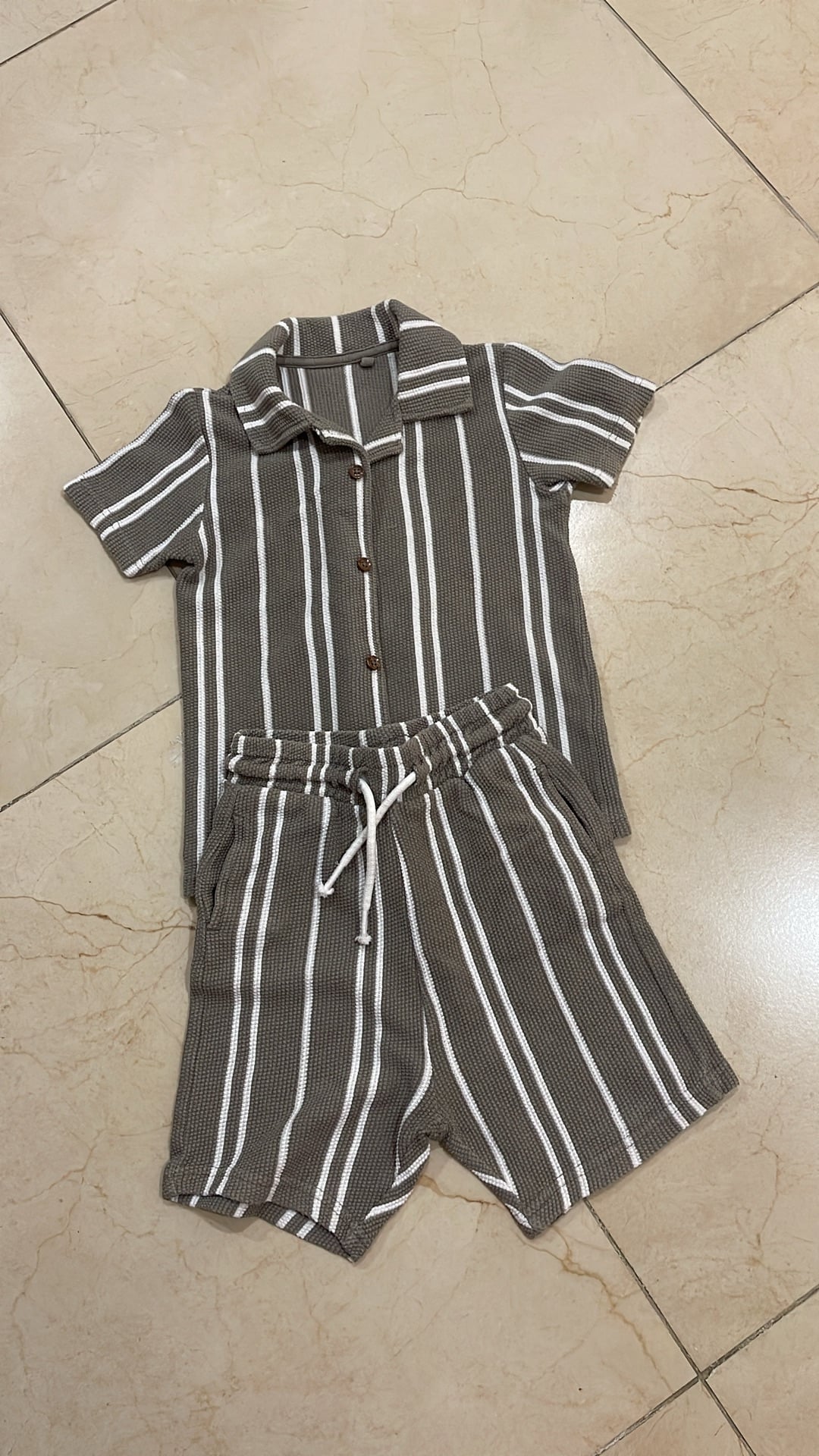 Pre loved boys outfits  - Image 4