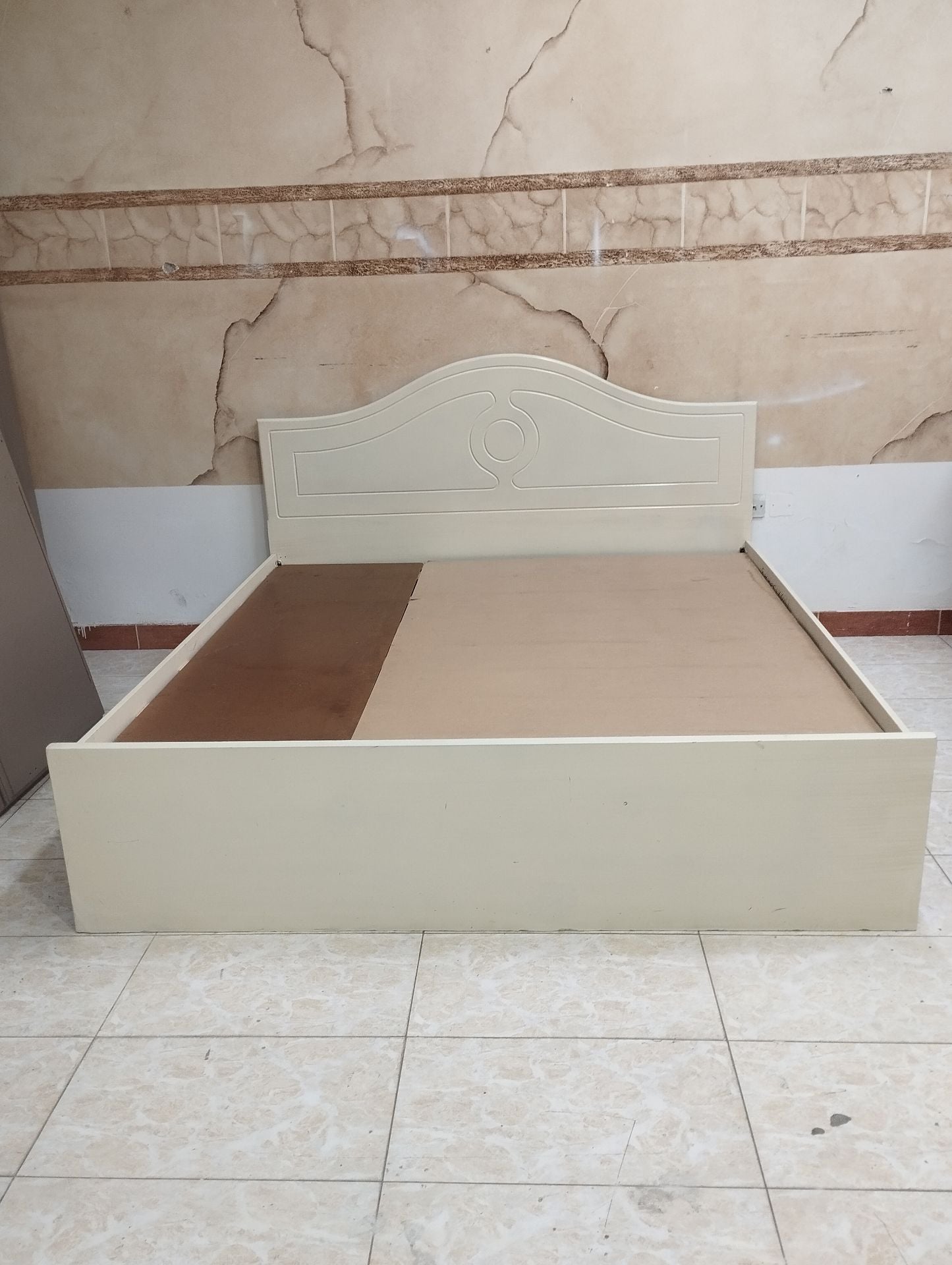 For sale and buy old furniture - Image 3