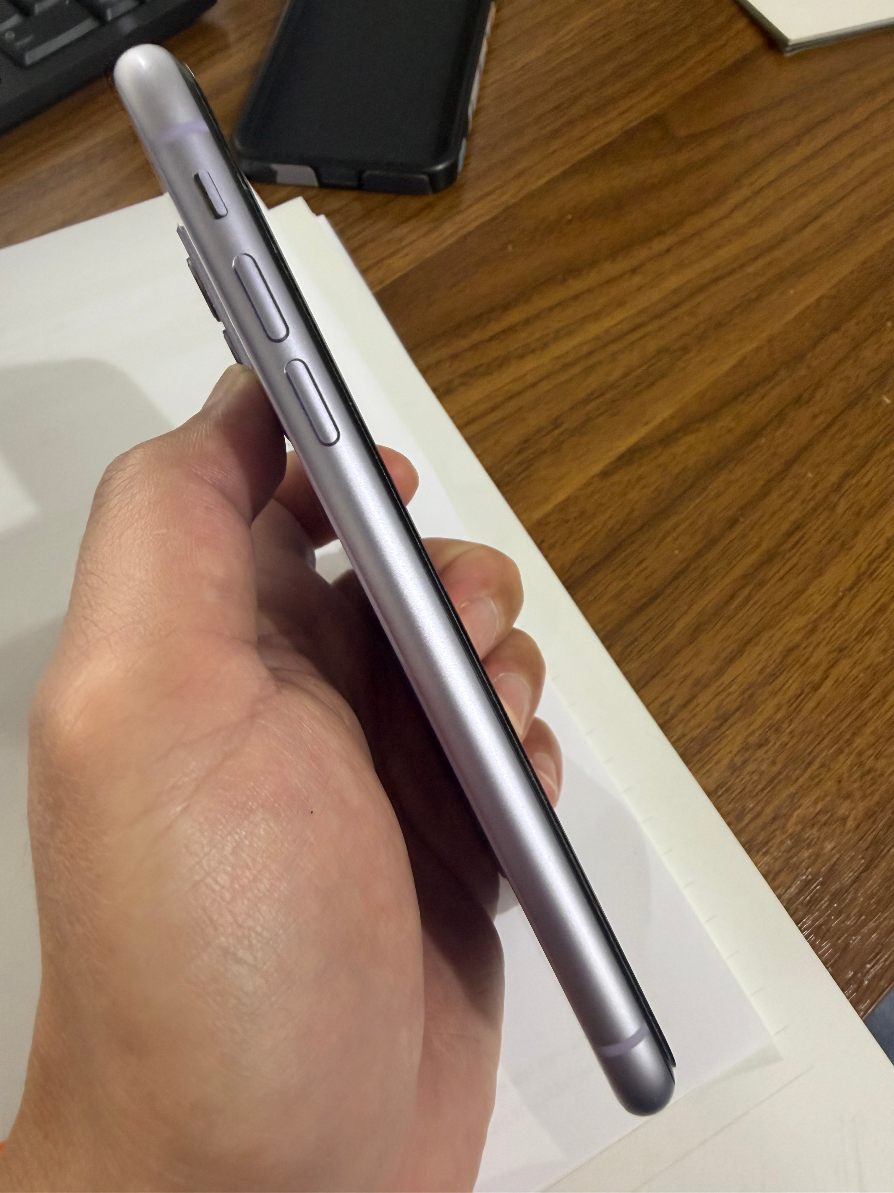 For sale iPhone 11 - Image 4