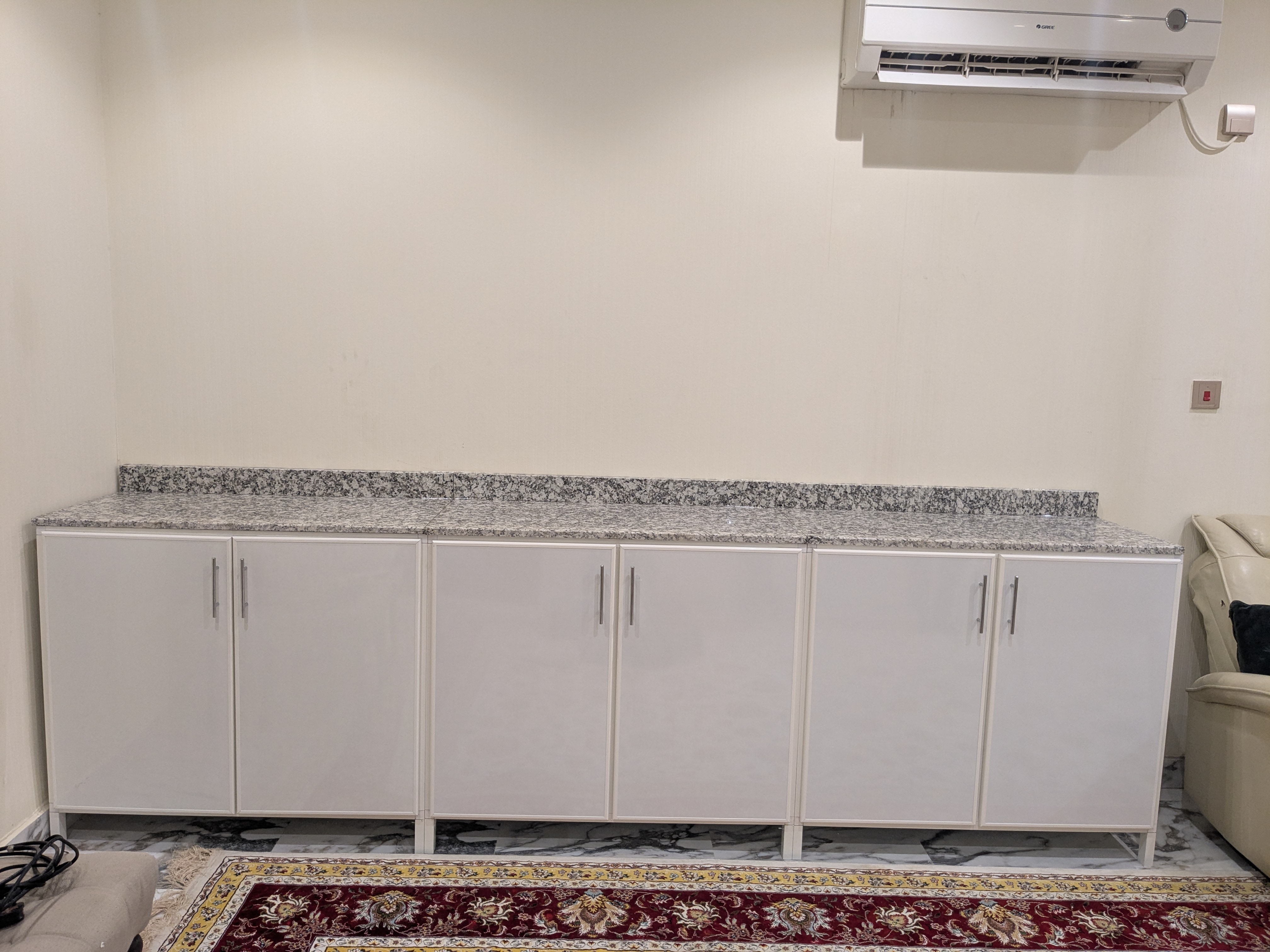Aluminium kitchen cabinet for make and sale available  - Image 4