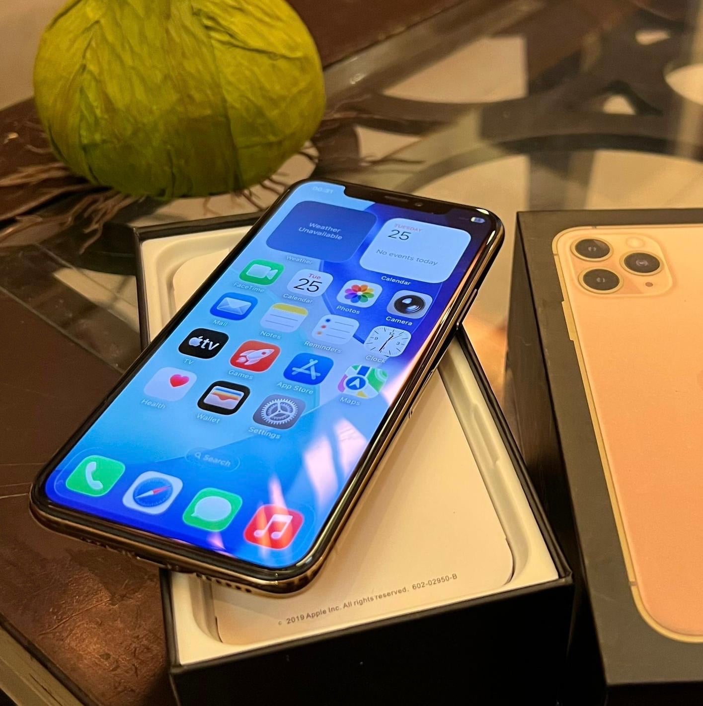 I phone 11 pro , 256 gb , original - Image 1
