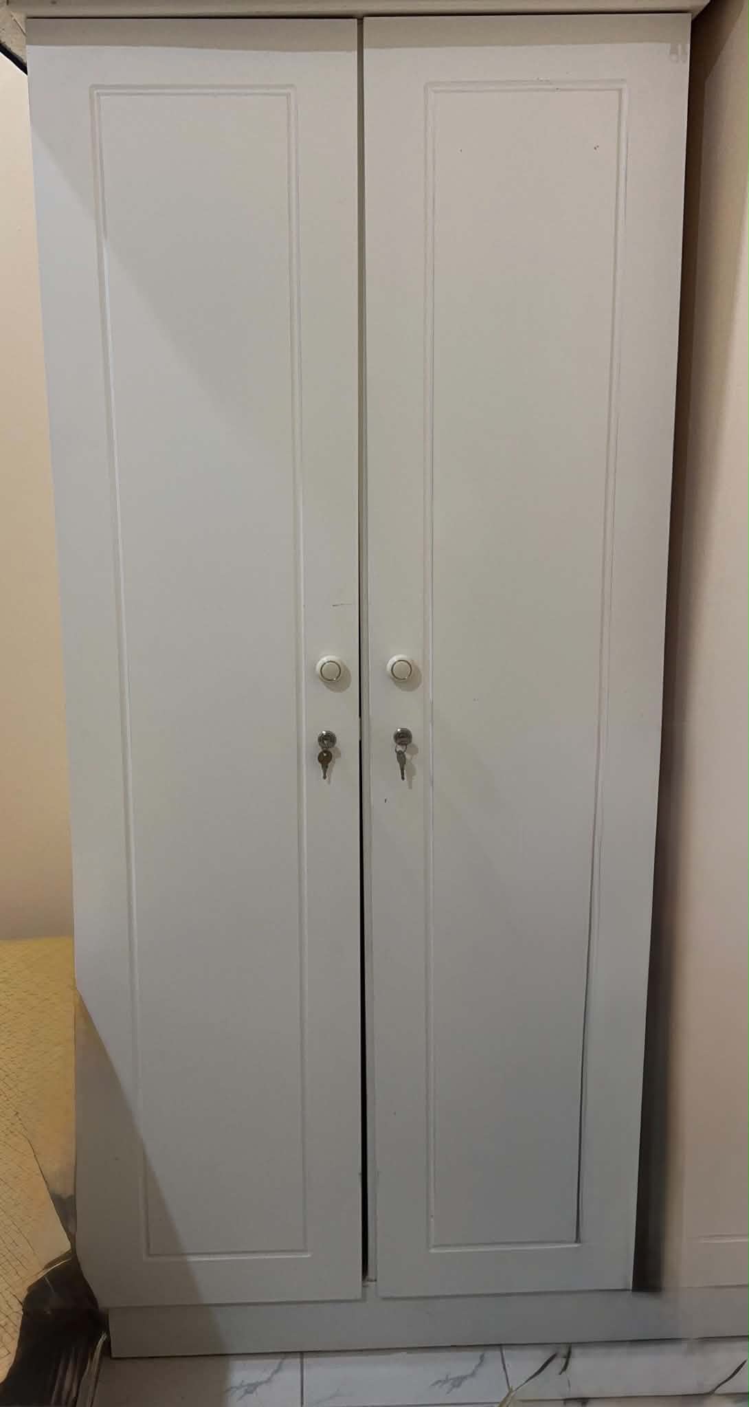 Relocation- Selling Furniture all for QR.800 Last Price - Image 2