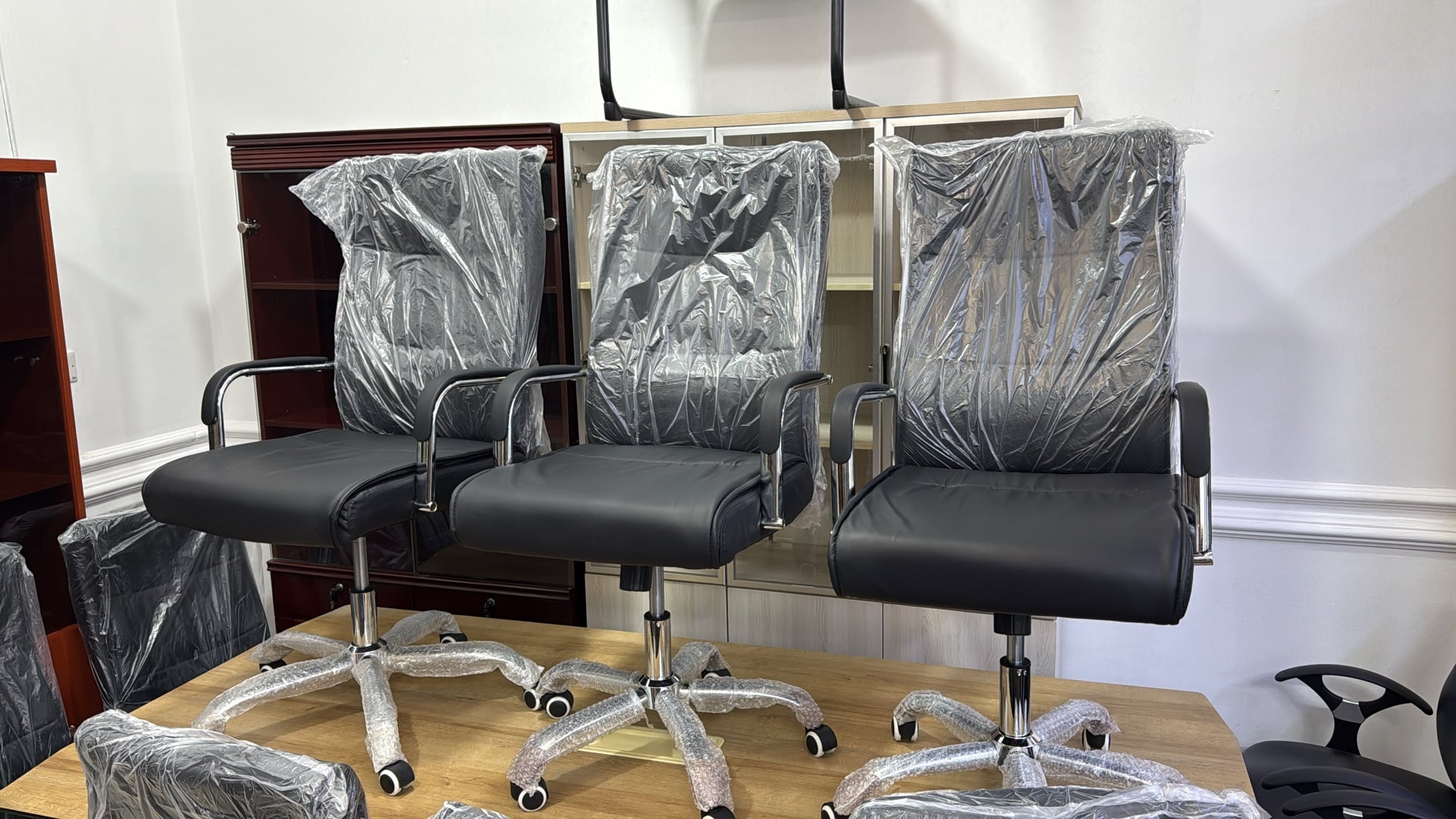 Used office furniture sale  - Image 8