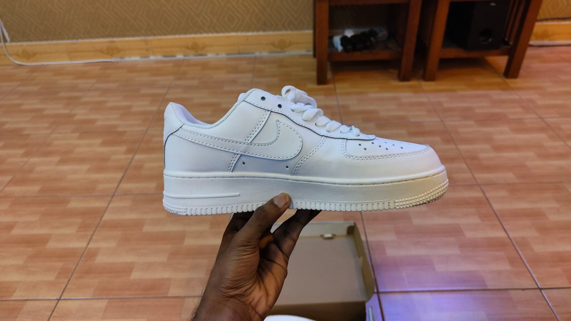 NIKE AIR FORCE 1 - Image 1