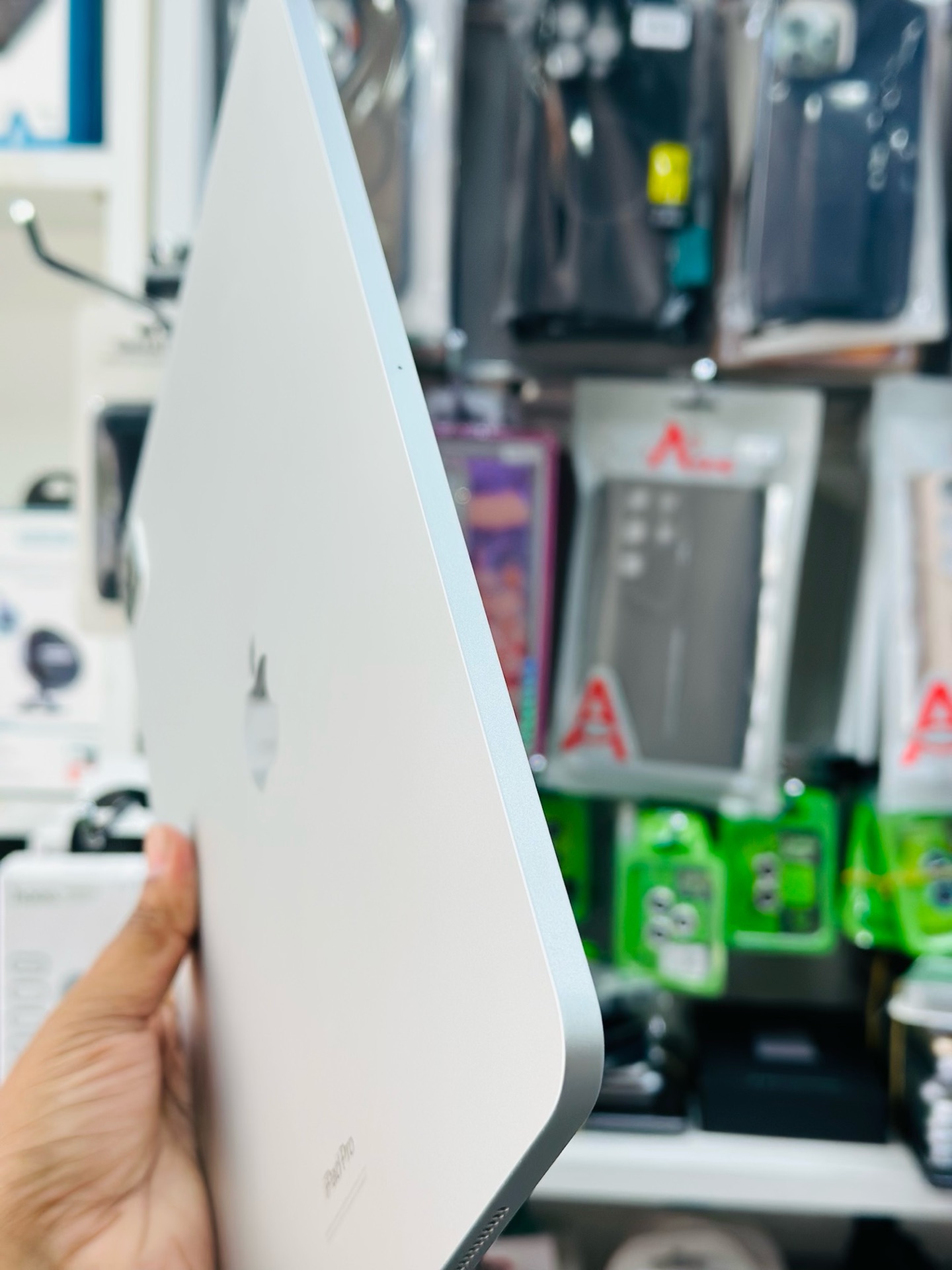Ipad pro 12.9-inch(6th generation) - Image 5