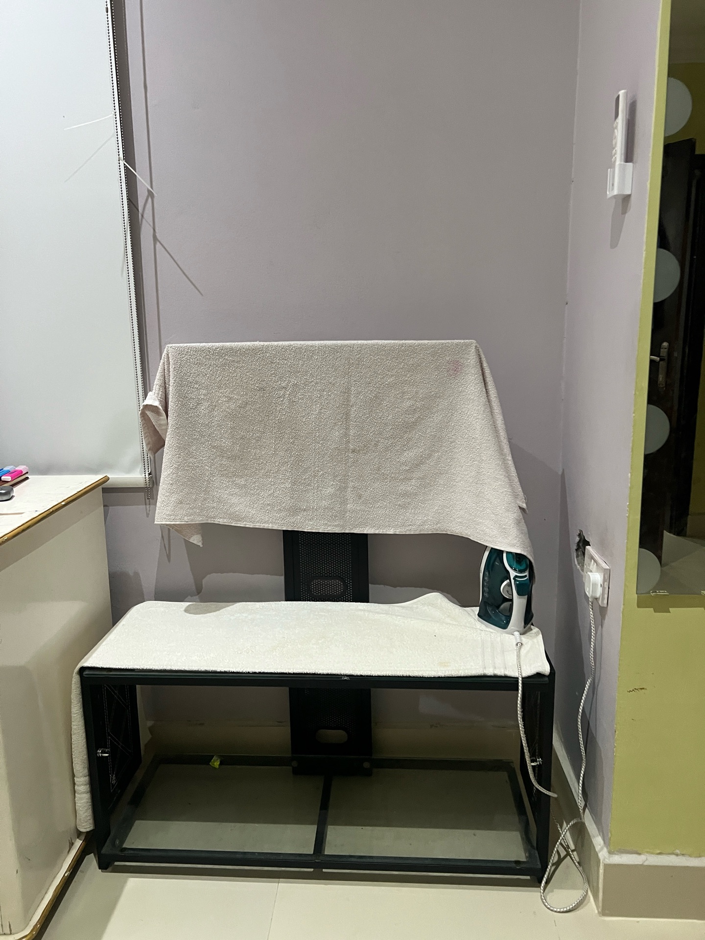 TV STAND AND WRACKS - Image 4