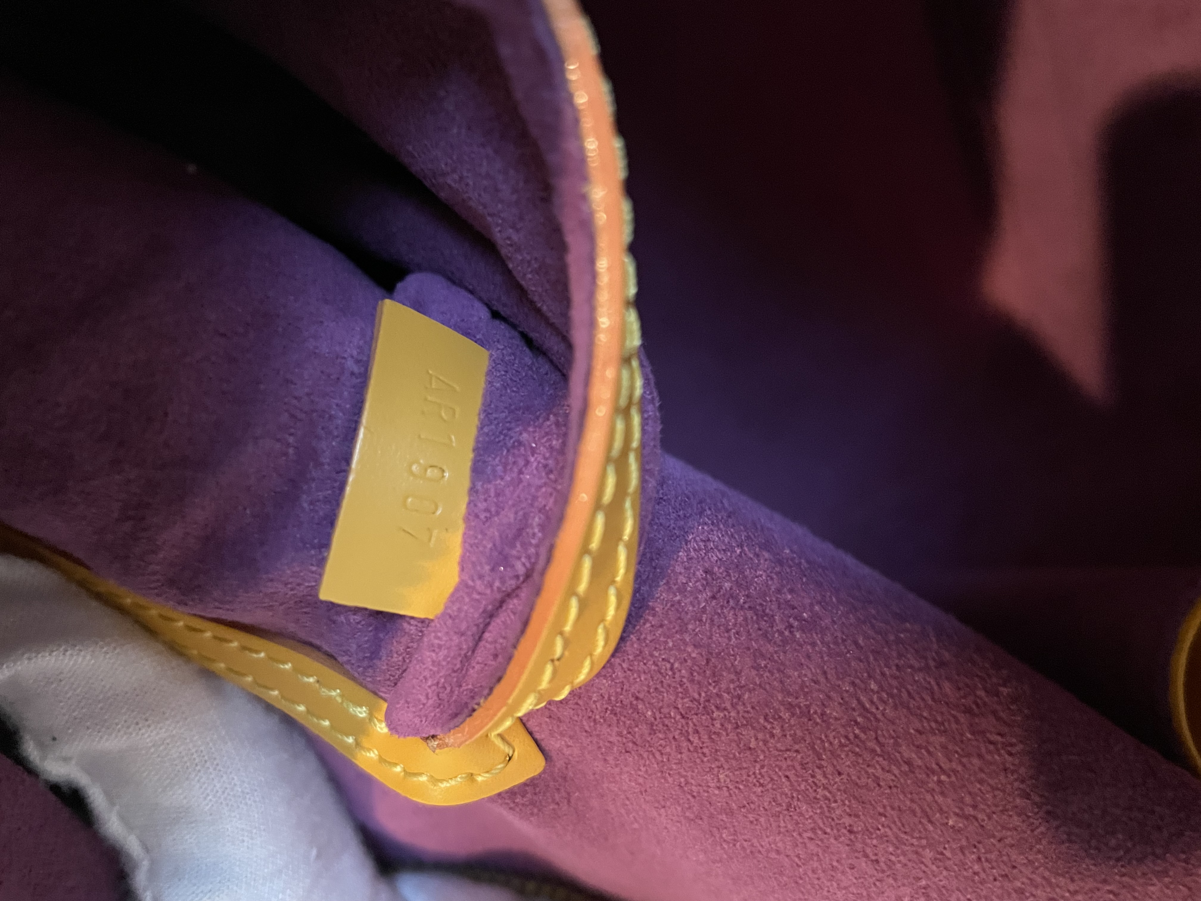 Louis Vuitton Alma in the stunning Jaune Epi leather. - Image 9