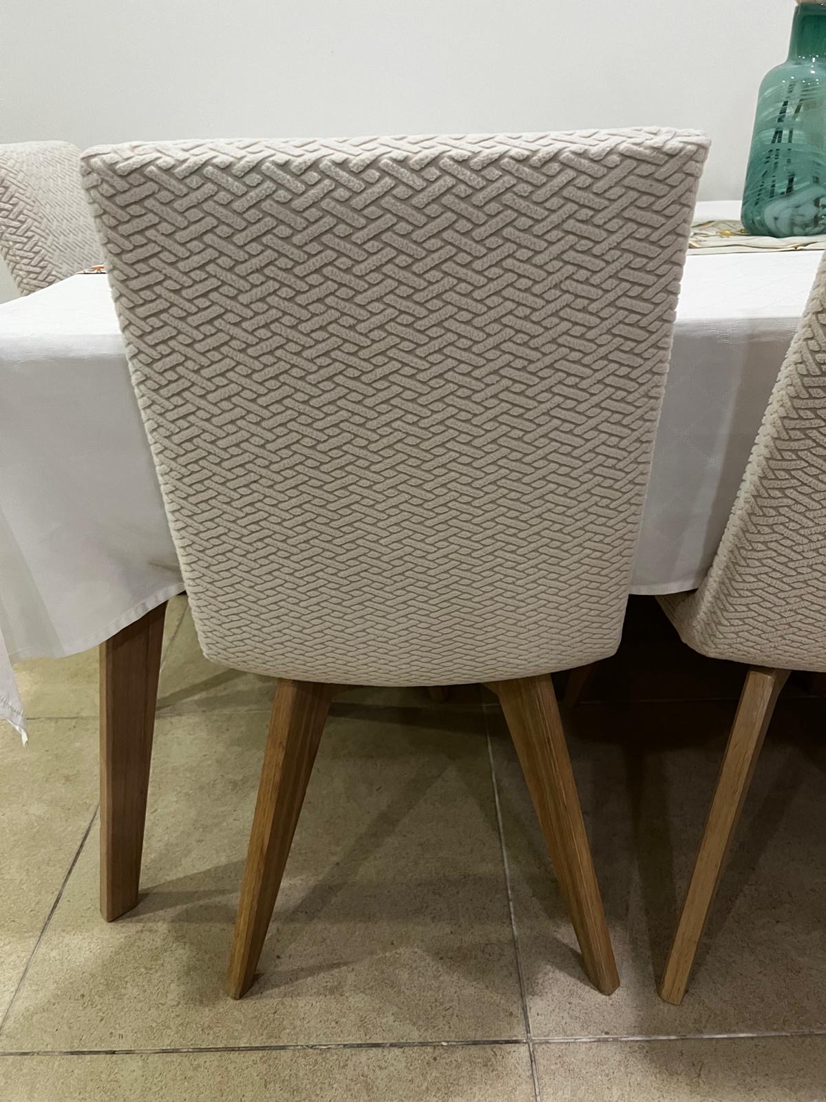Dining table with 4 chairs , 700-800 QR - Image 4