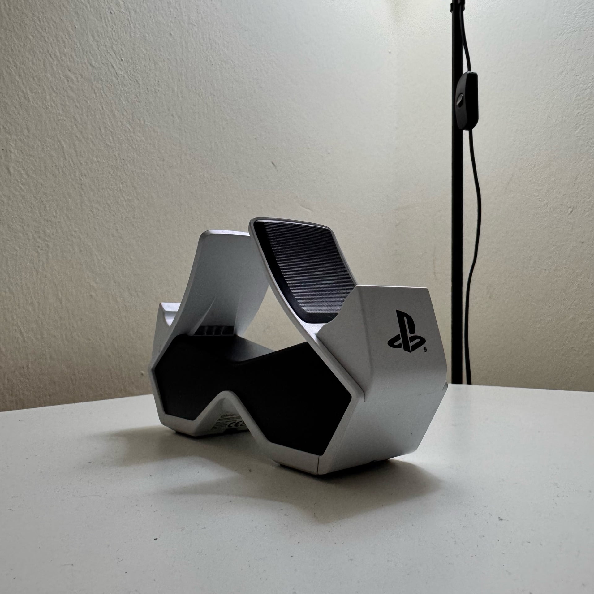 PowerA twin charging station  - Image 3