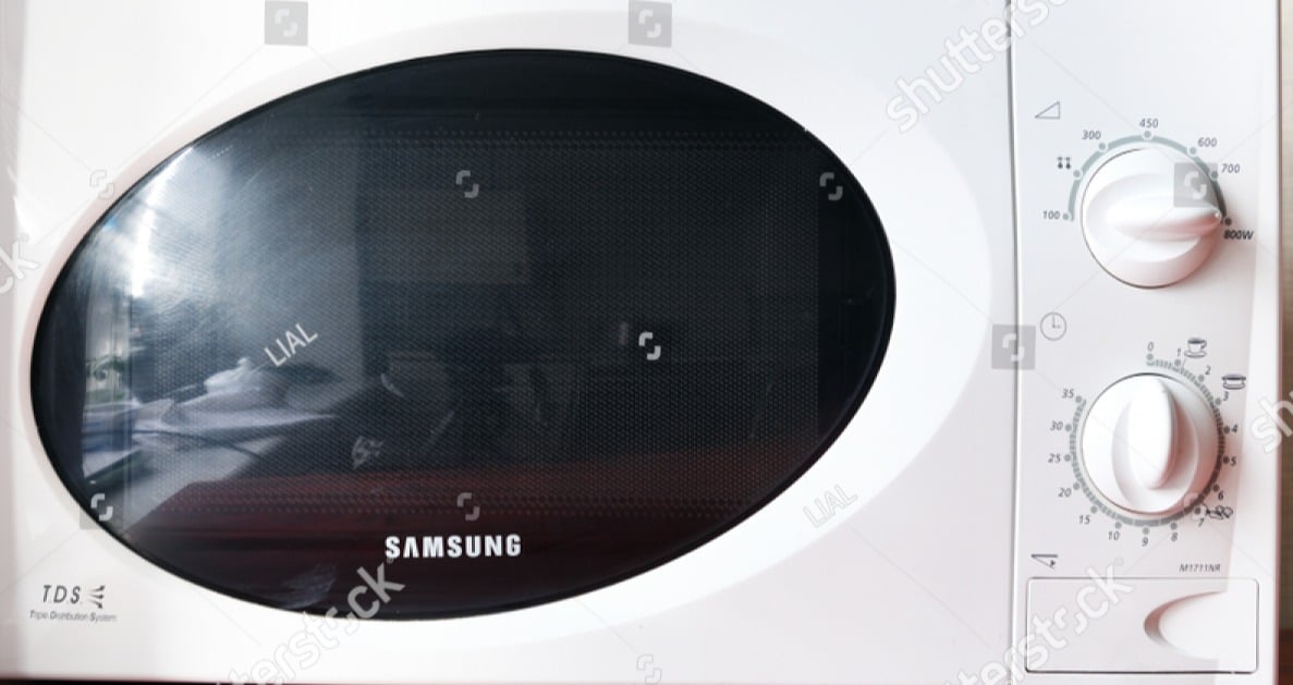 Samsung Microwave Oven - Image 4