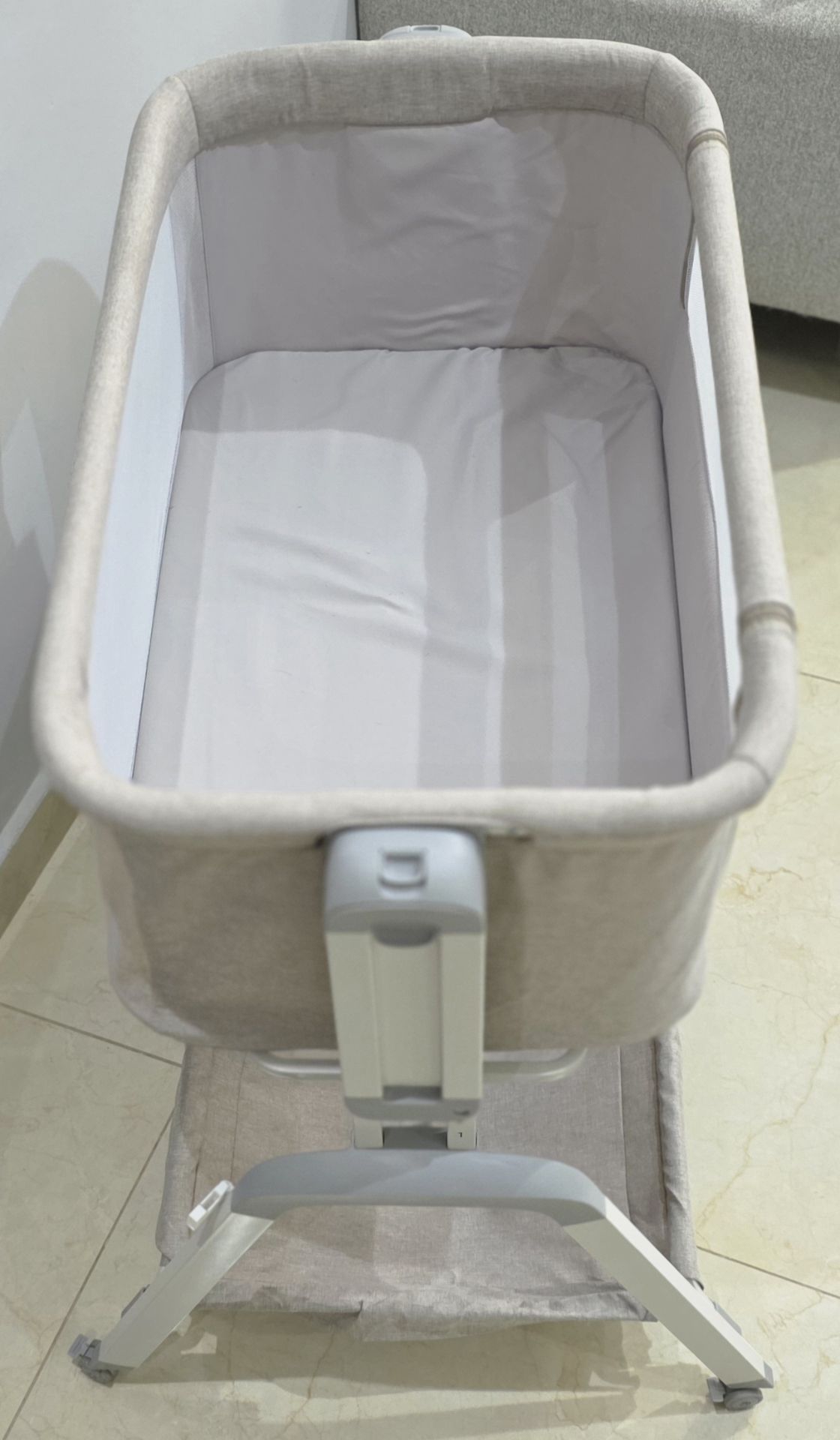 Giggles Watson Side Bassinet with Glide Function - Image 2