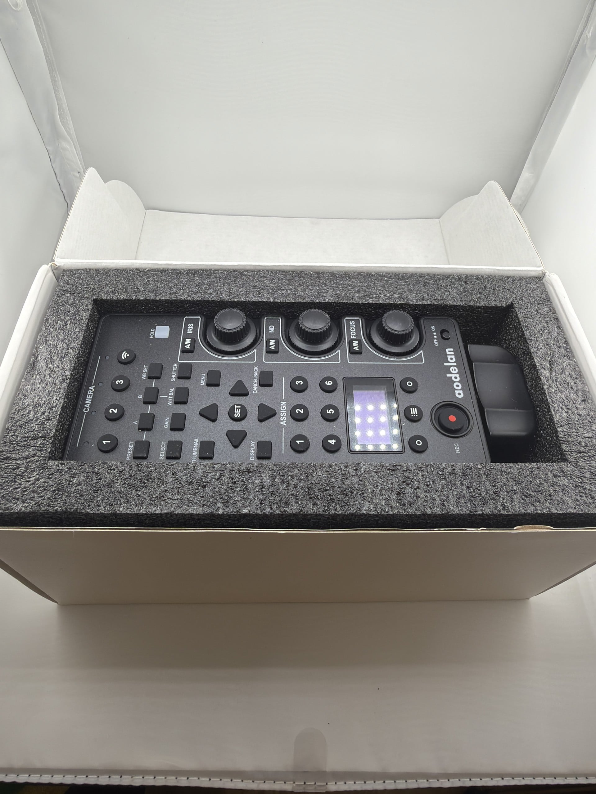Canon C500 Mark2 with bundle accessories and lenses - Image 7