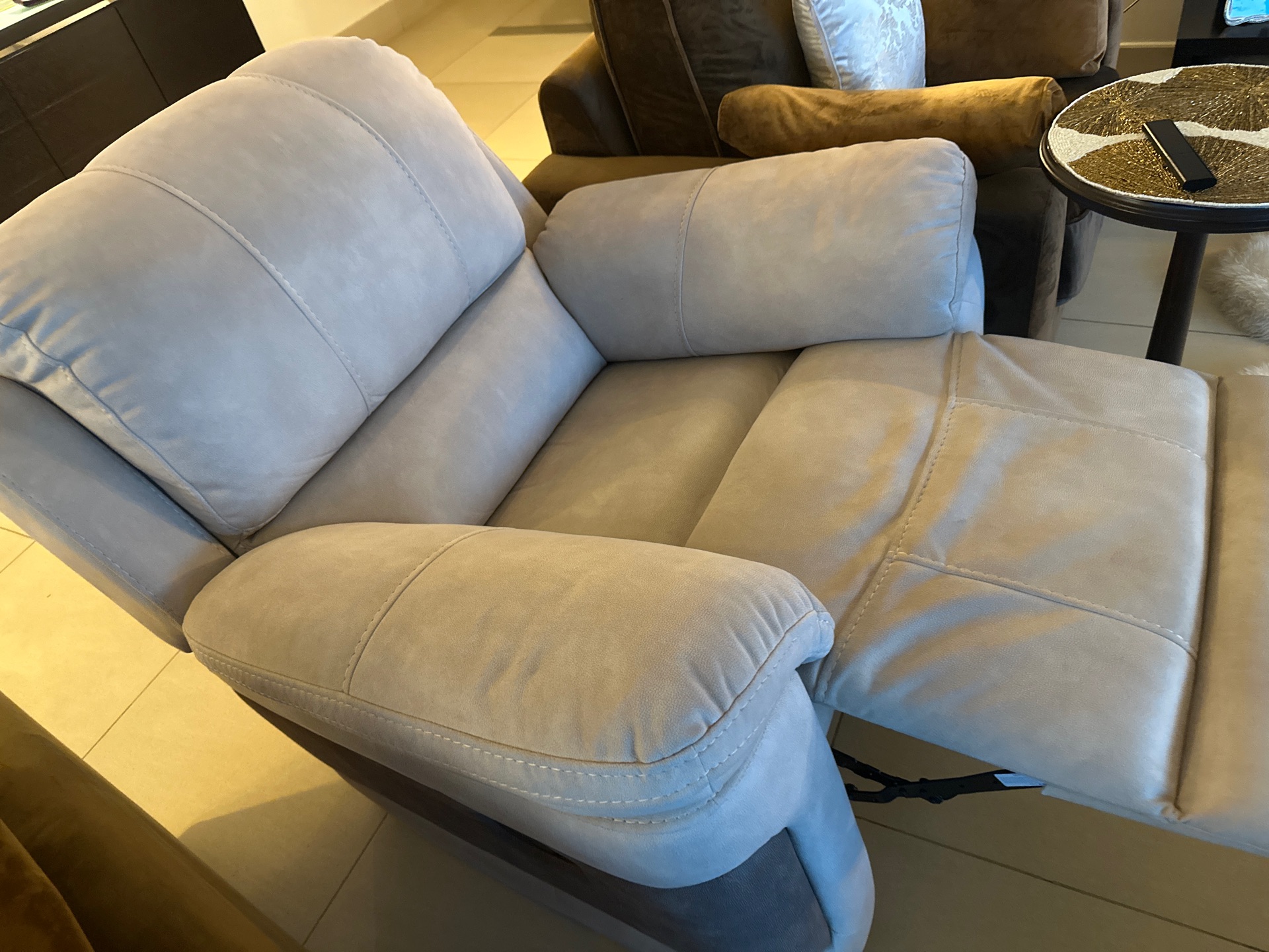 Home Center Recliner / Lounger - Image 2
