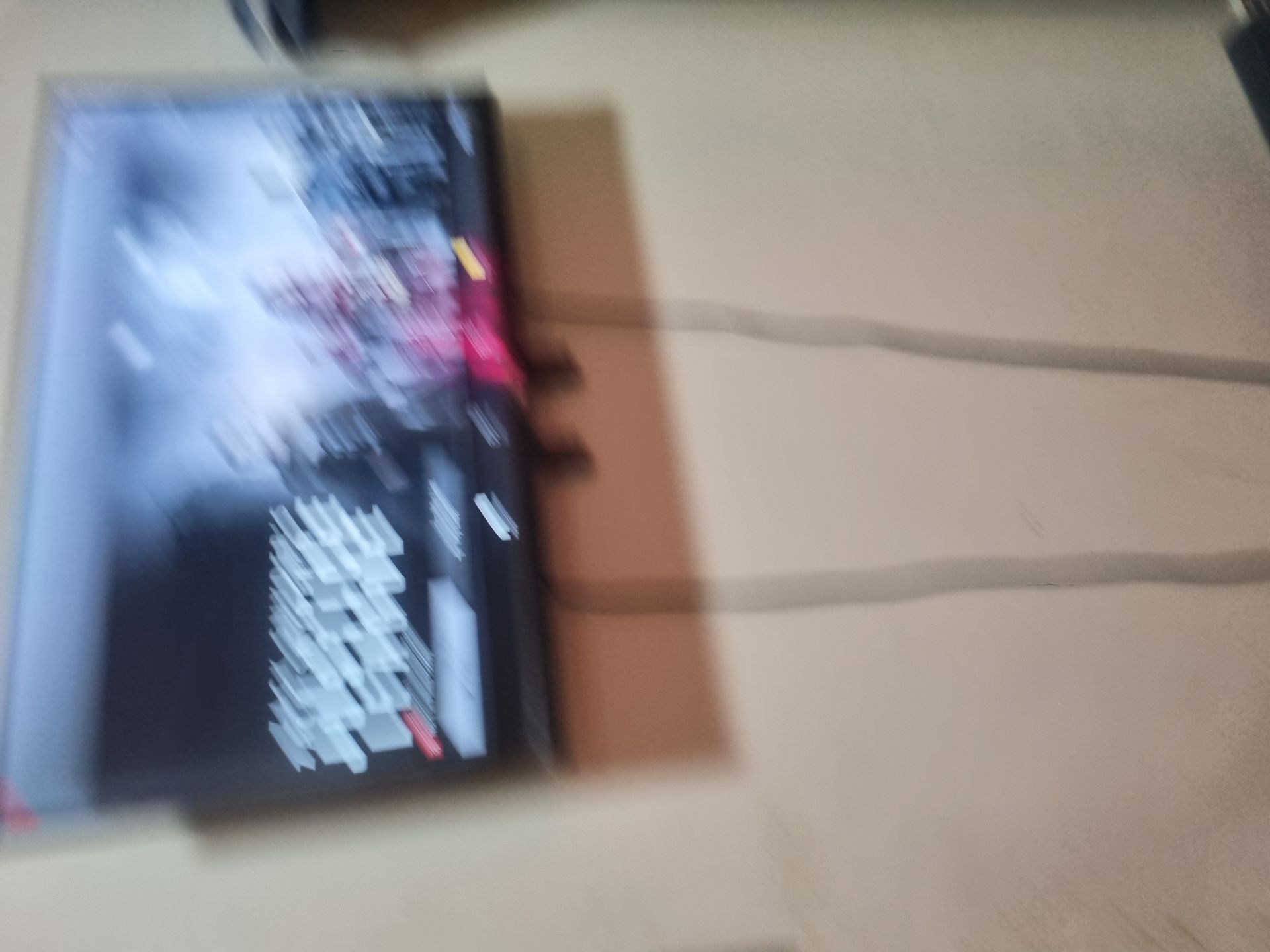 Smart TV with netflix,Amazon, YouTube available for sale - Image 6