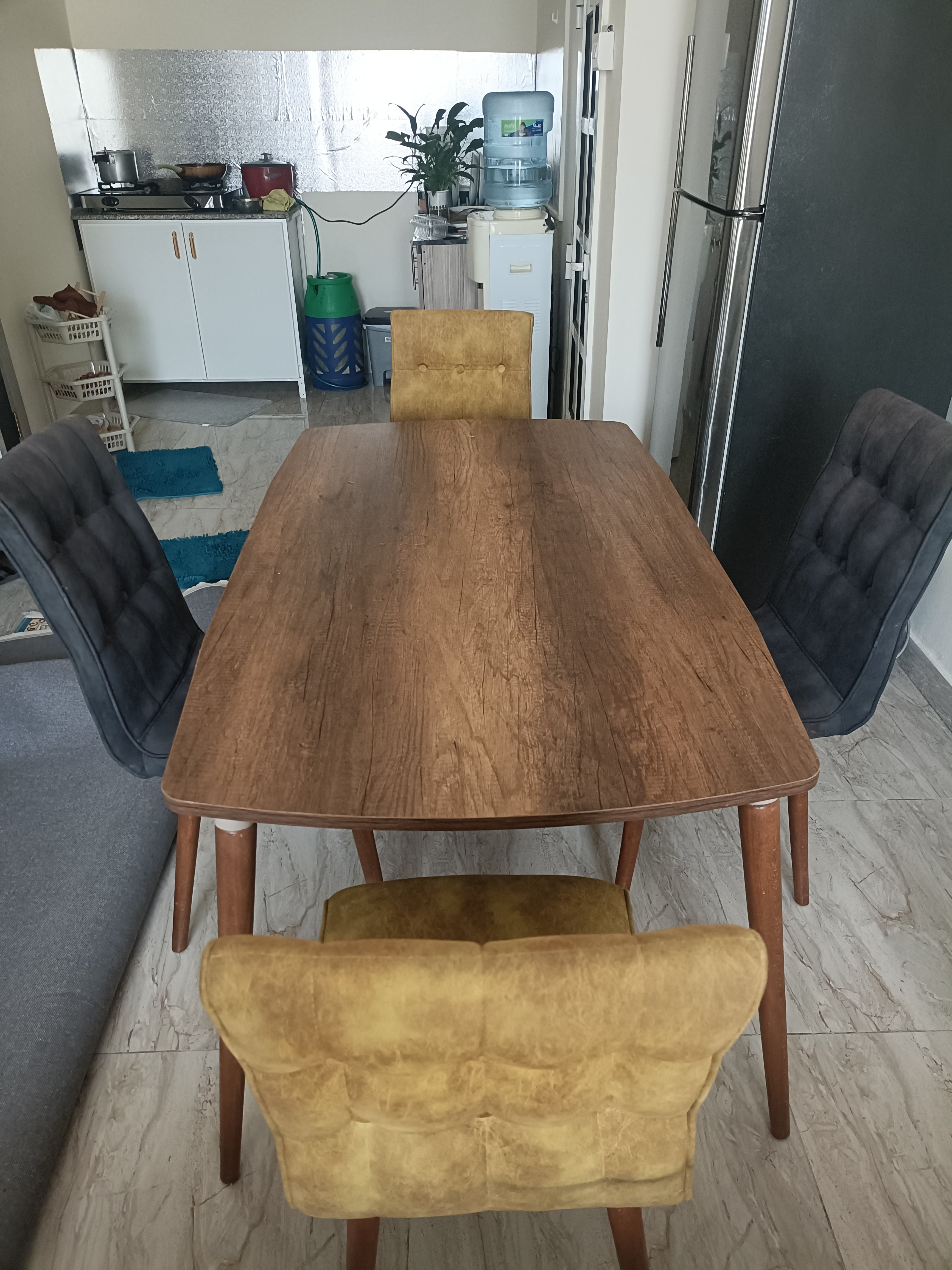 Dinning Table with chairs - Image 5
