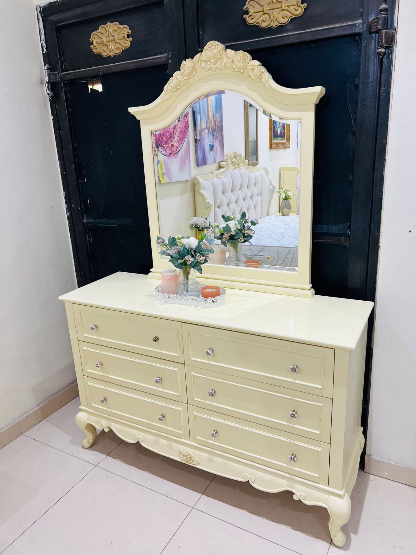 Luxurious bedroom set for sale  - Image 8