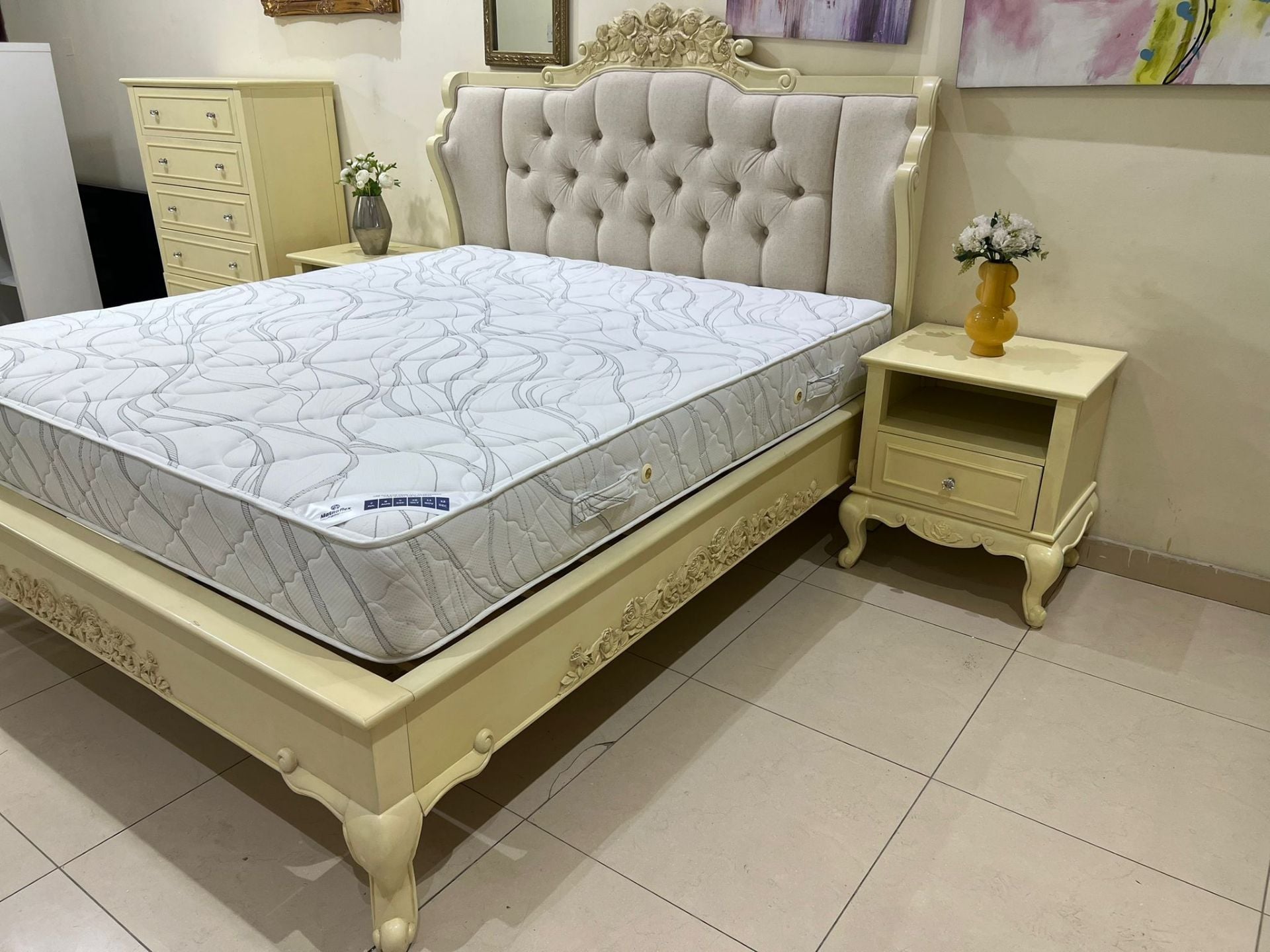 Luxurious bedroom set for sale  - Image 3