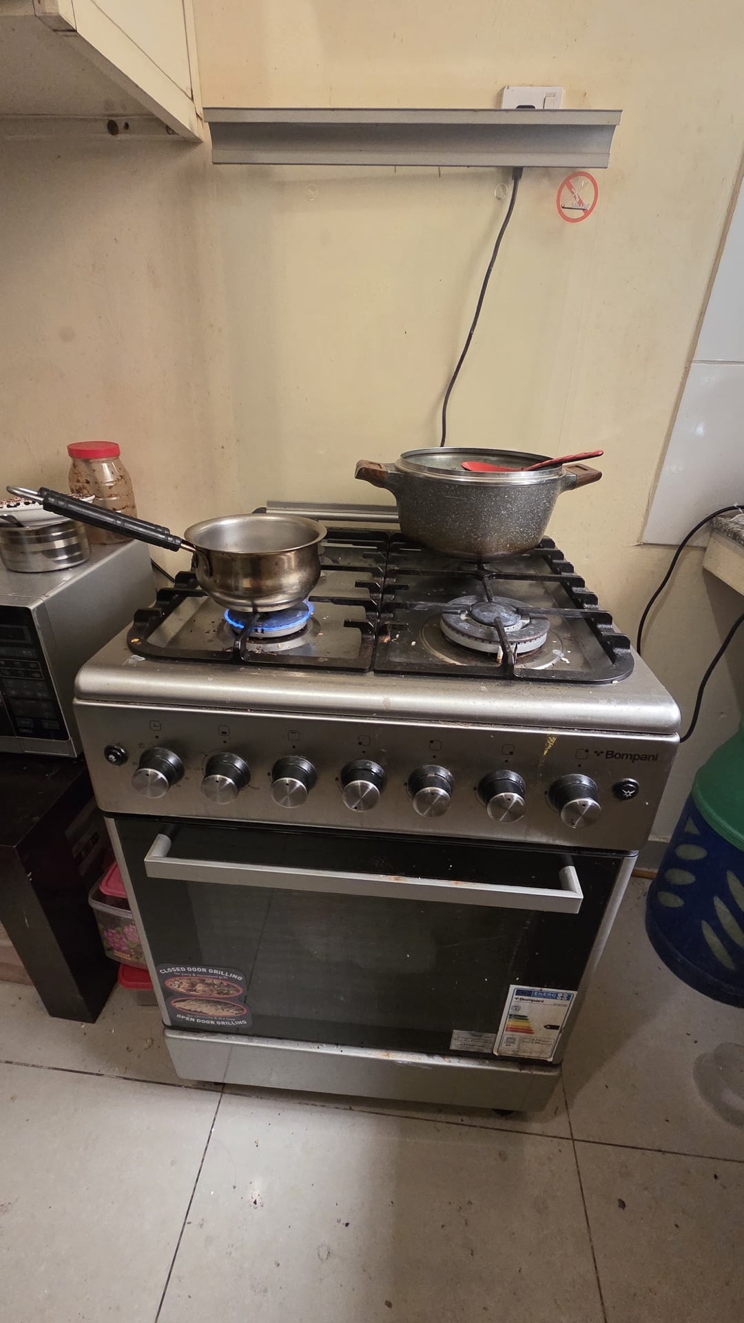 Bompani cooking range with microwave ovens - Image 1