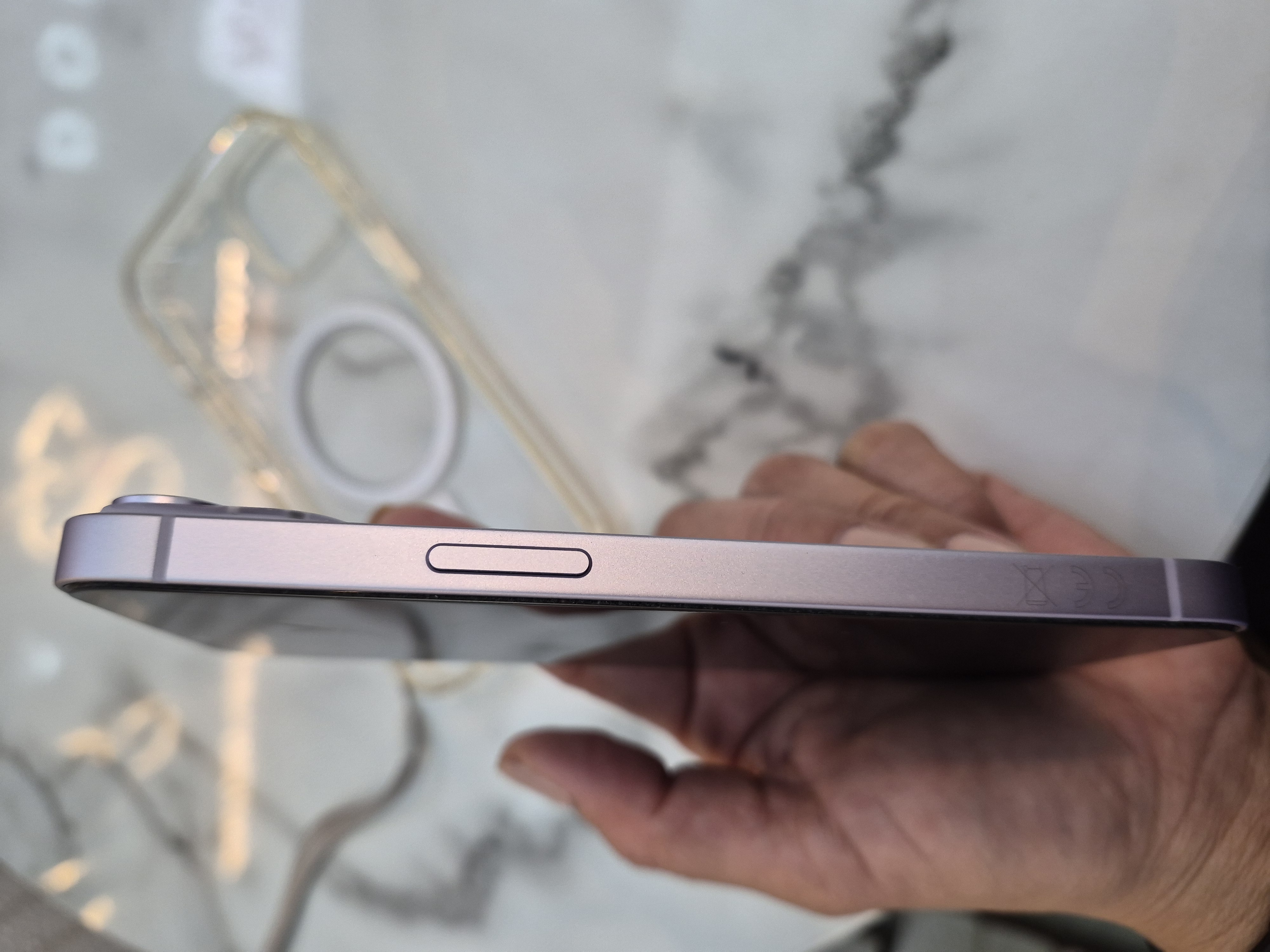I phone 14 - Image 3