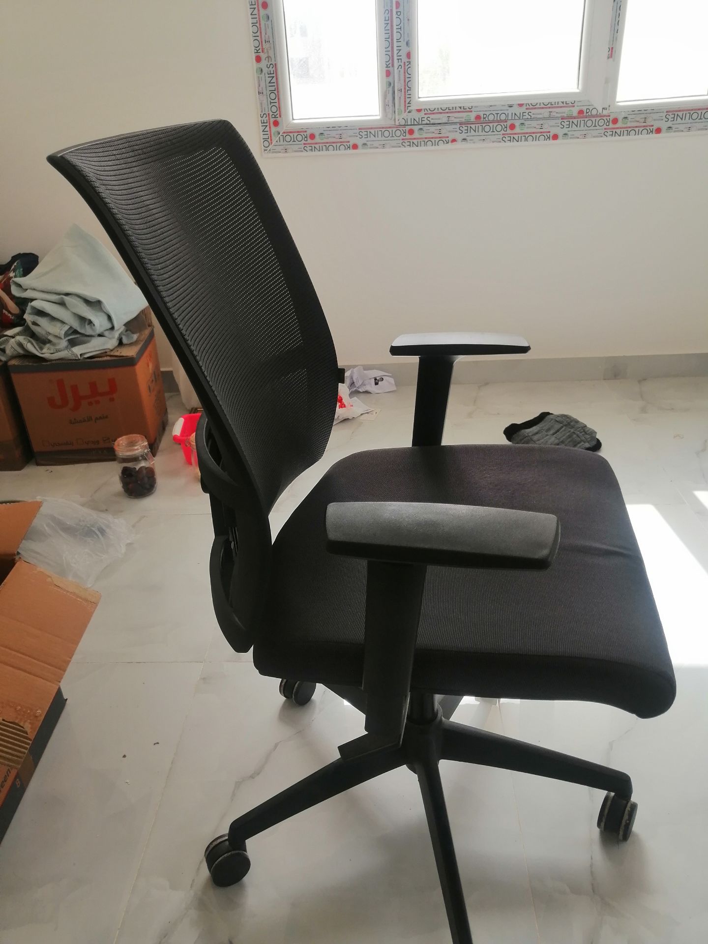 طاولة كمبيوتر مع كرسي مكتب متحرك - Image 2