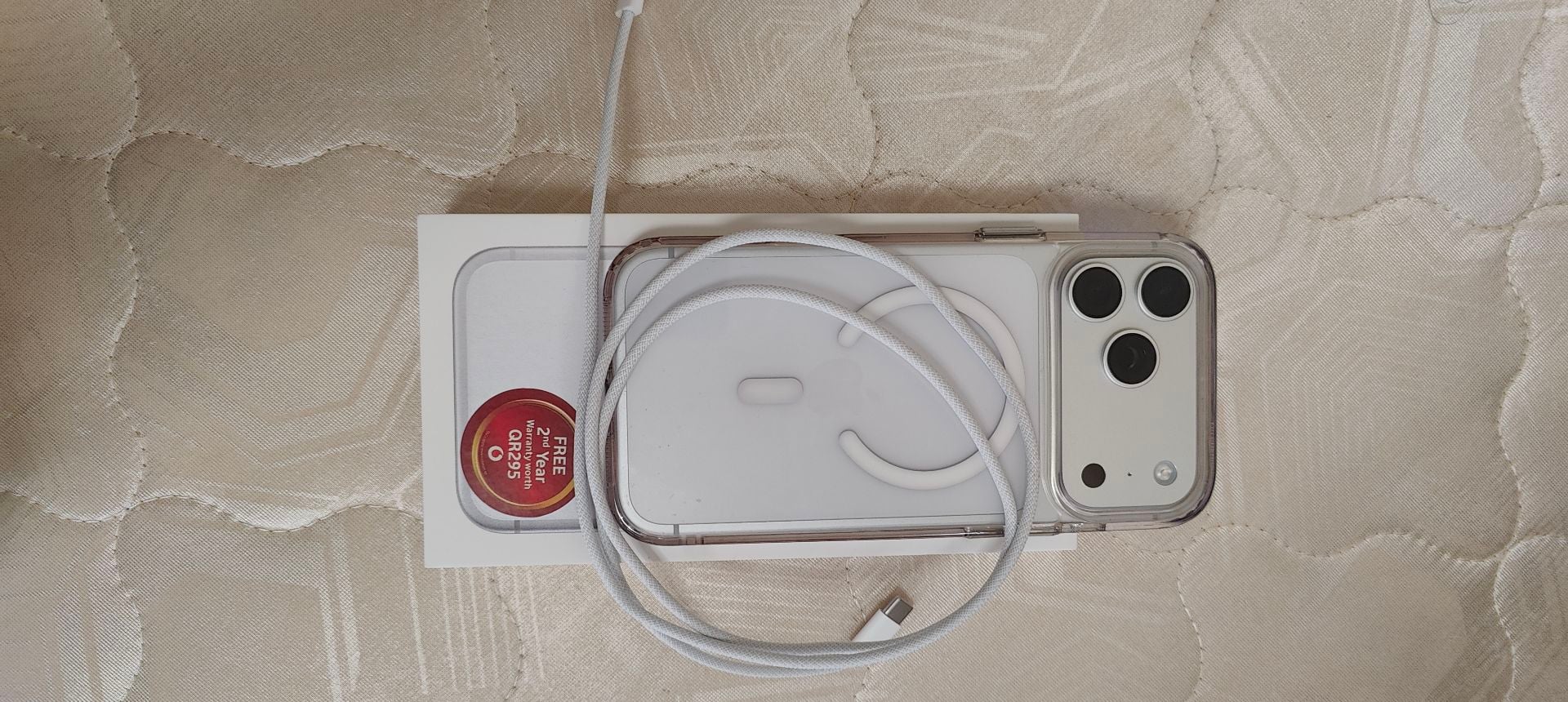Iphone 17 Pro Max 256 GB Like New - Image 2