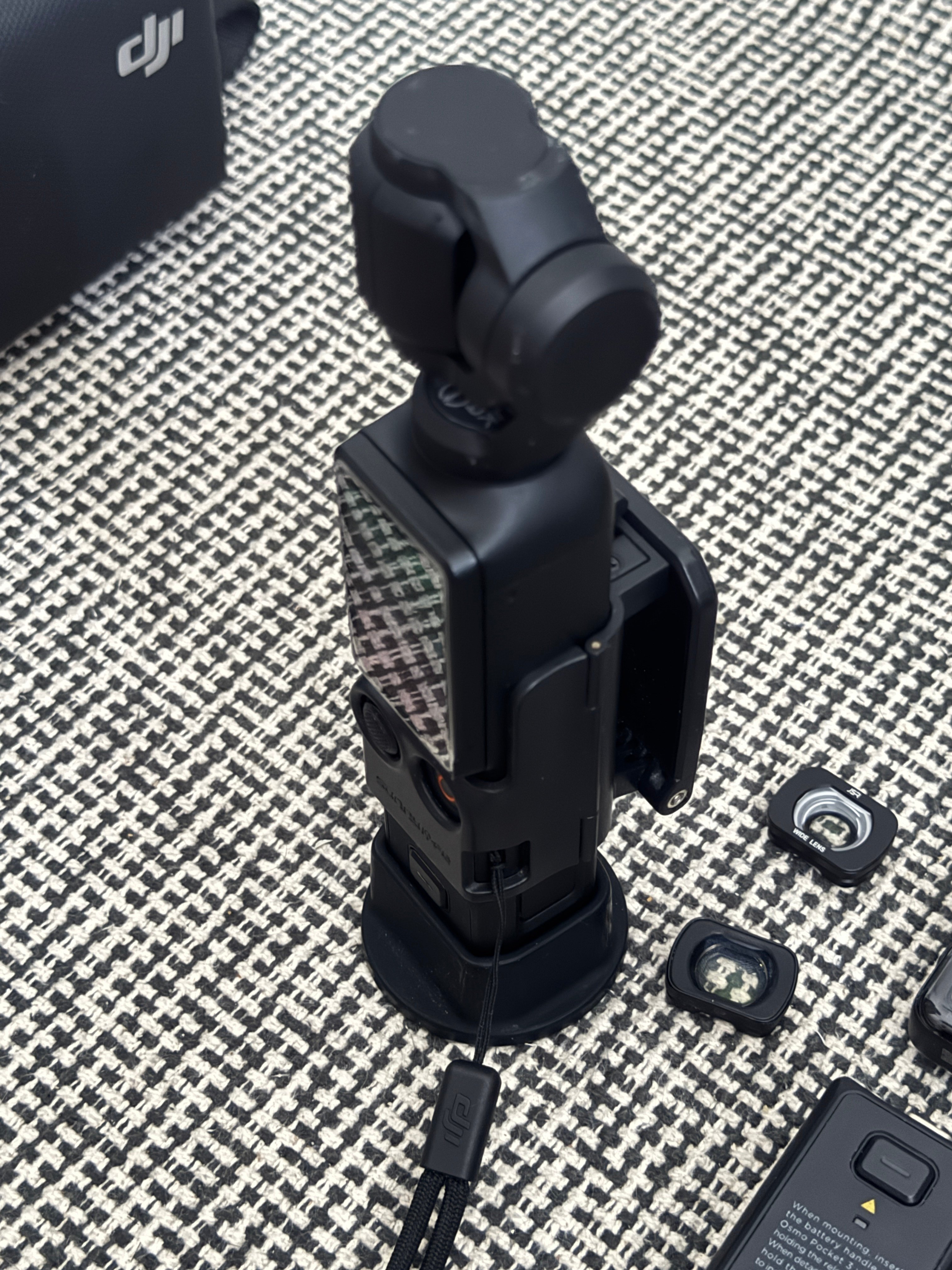 DJI OSMO POCKET 3 CREATOR COMBO  (FREE ACCESSORIES)  - Image 5