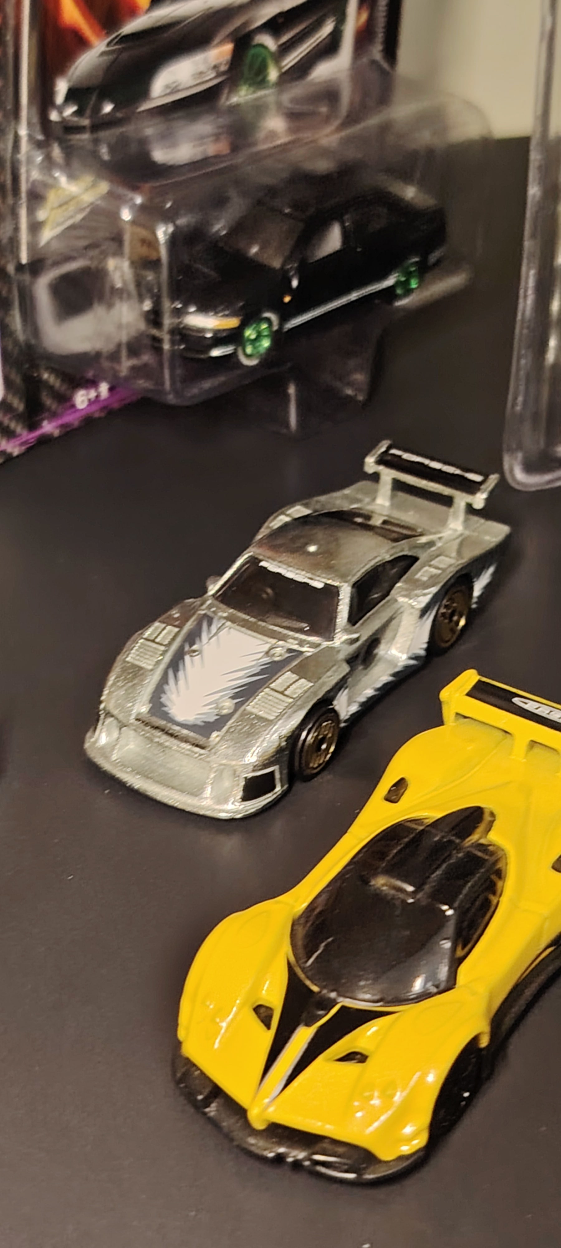 Hot wheels and matchbox loose - Image 4