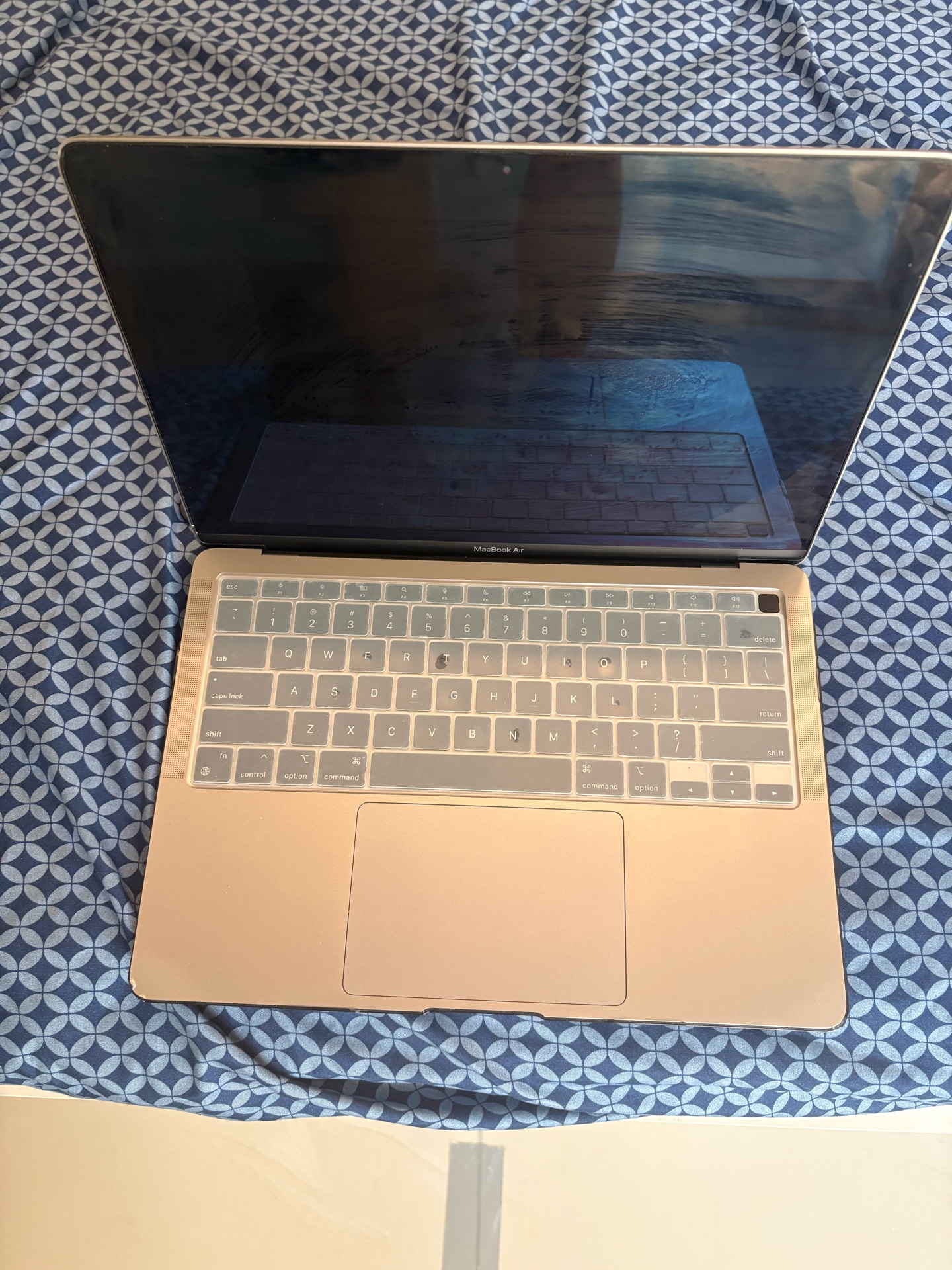 13 inch MacBook Air space Gray  - Image 2