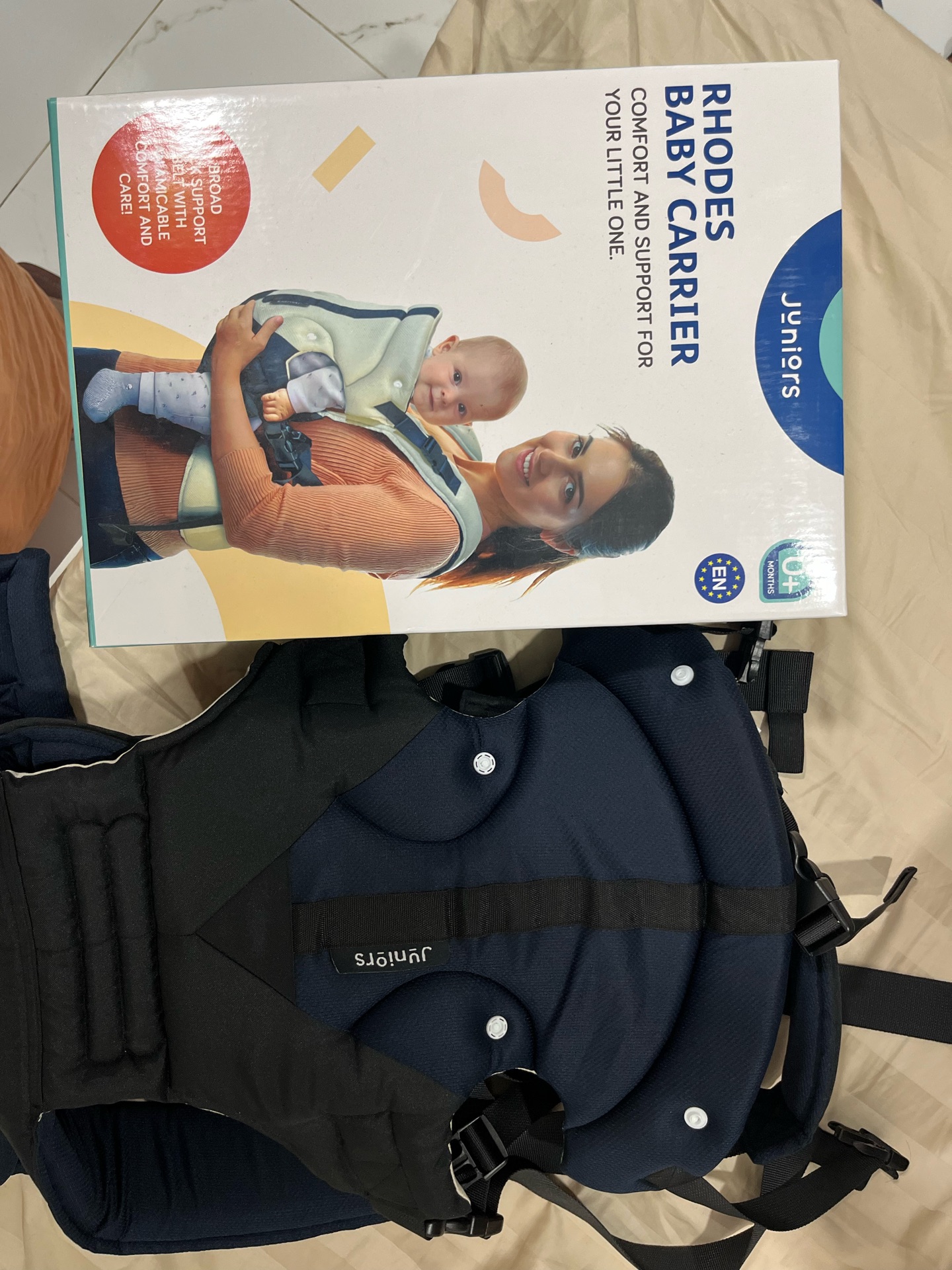 Juniors baby carrier - Image 1