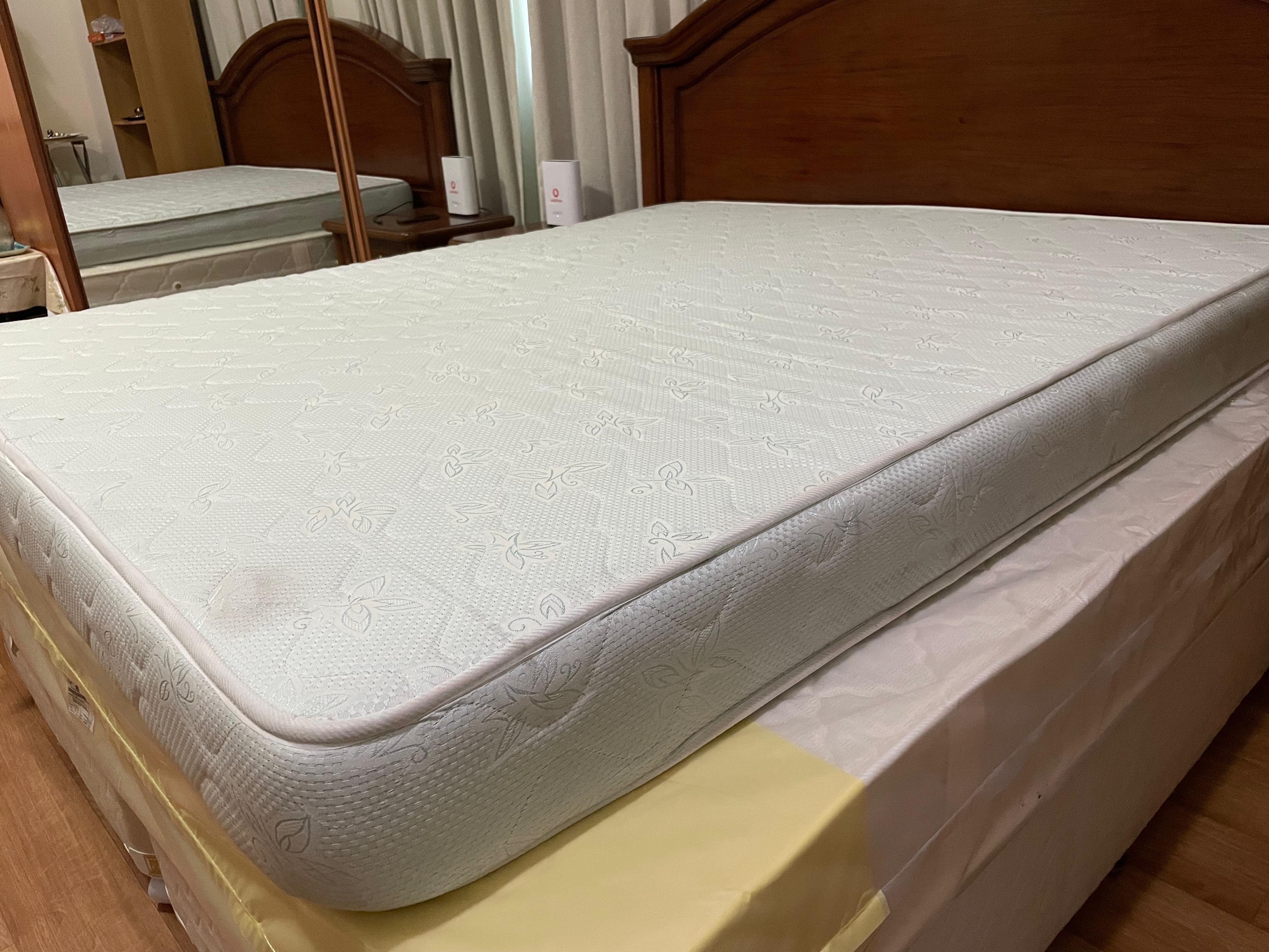 King Size Mattress (Medicated) - Image 3