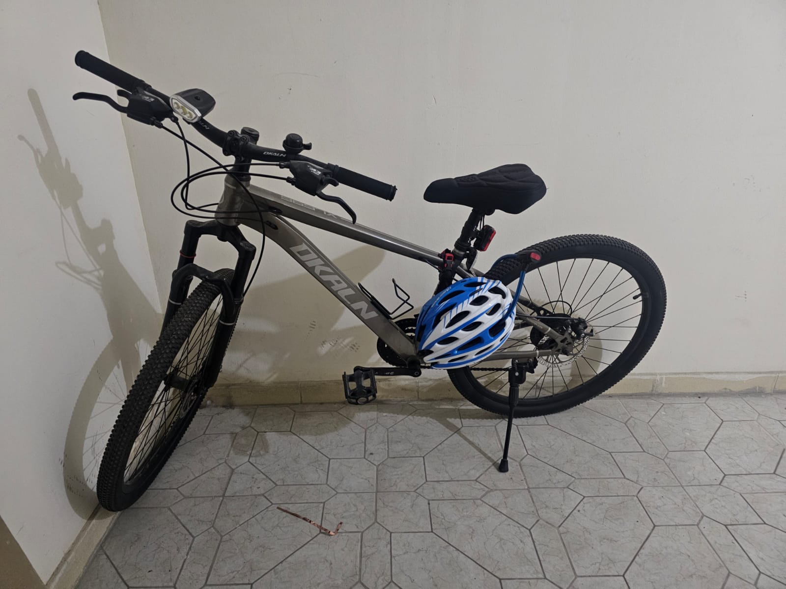 8 speed gear, Adjustable seat - Image 1